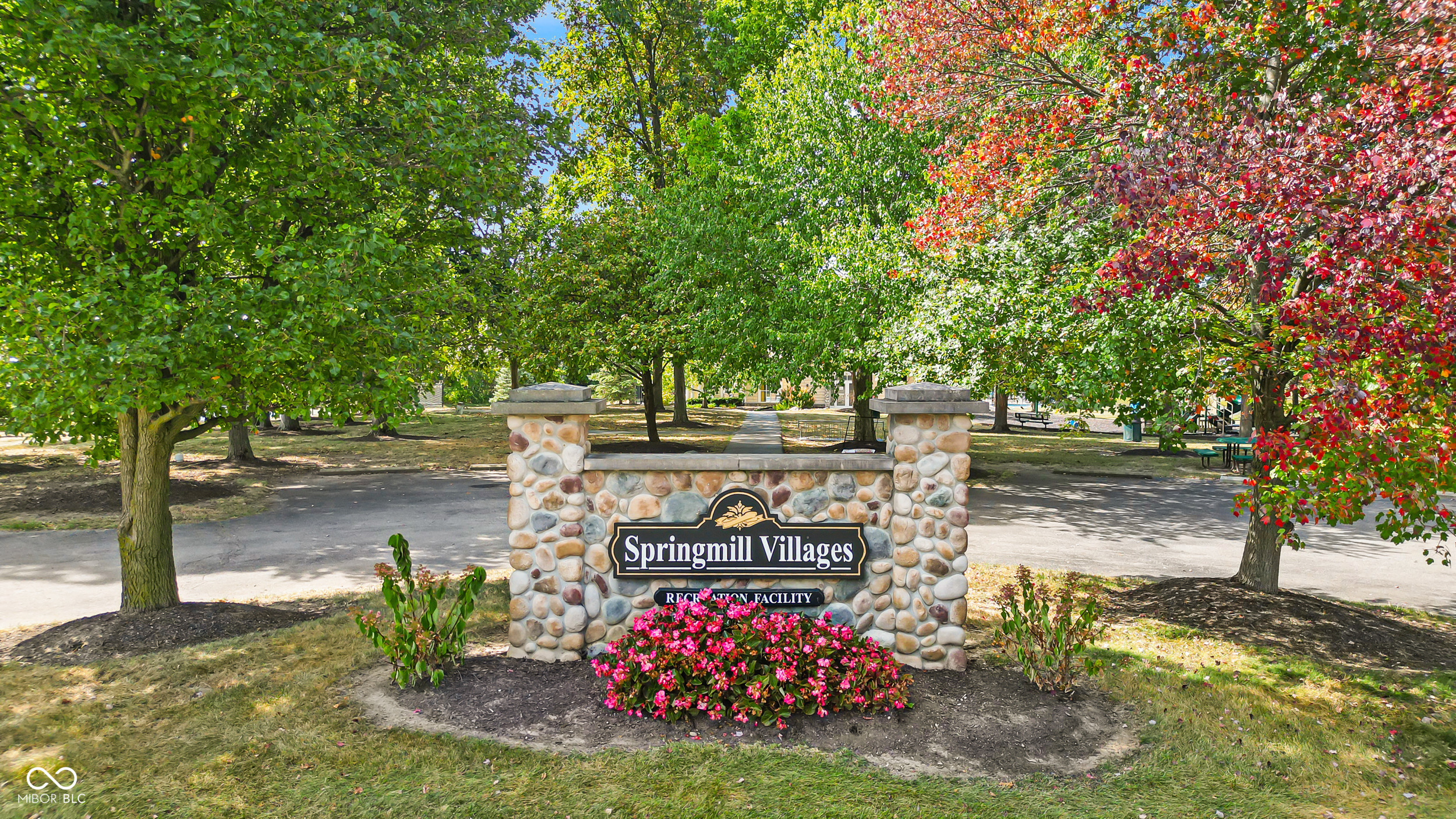 130 W Columbine Lane