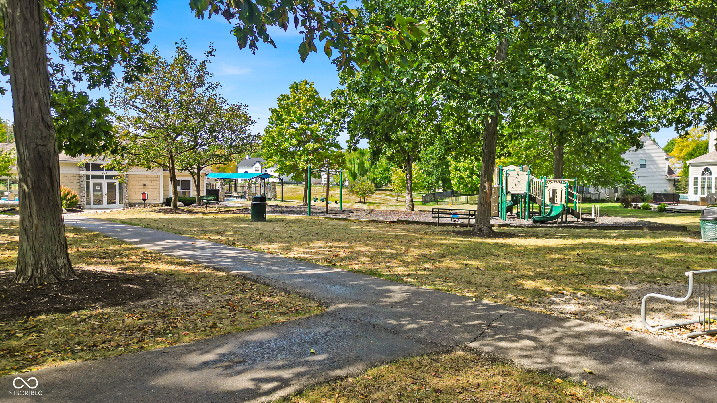 130 W Columbine Lane