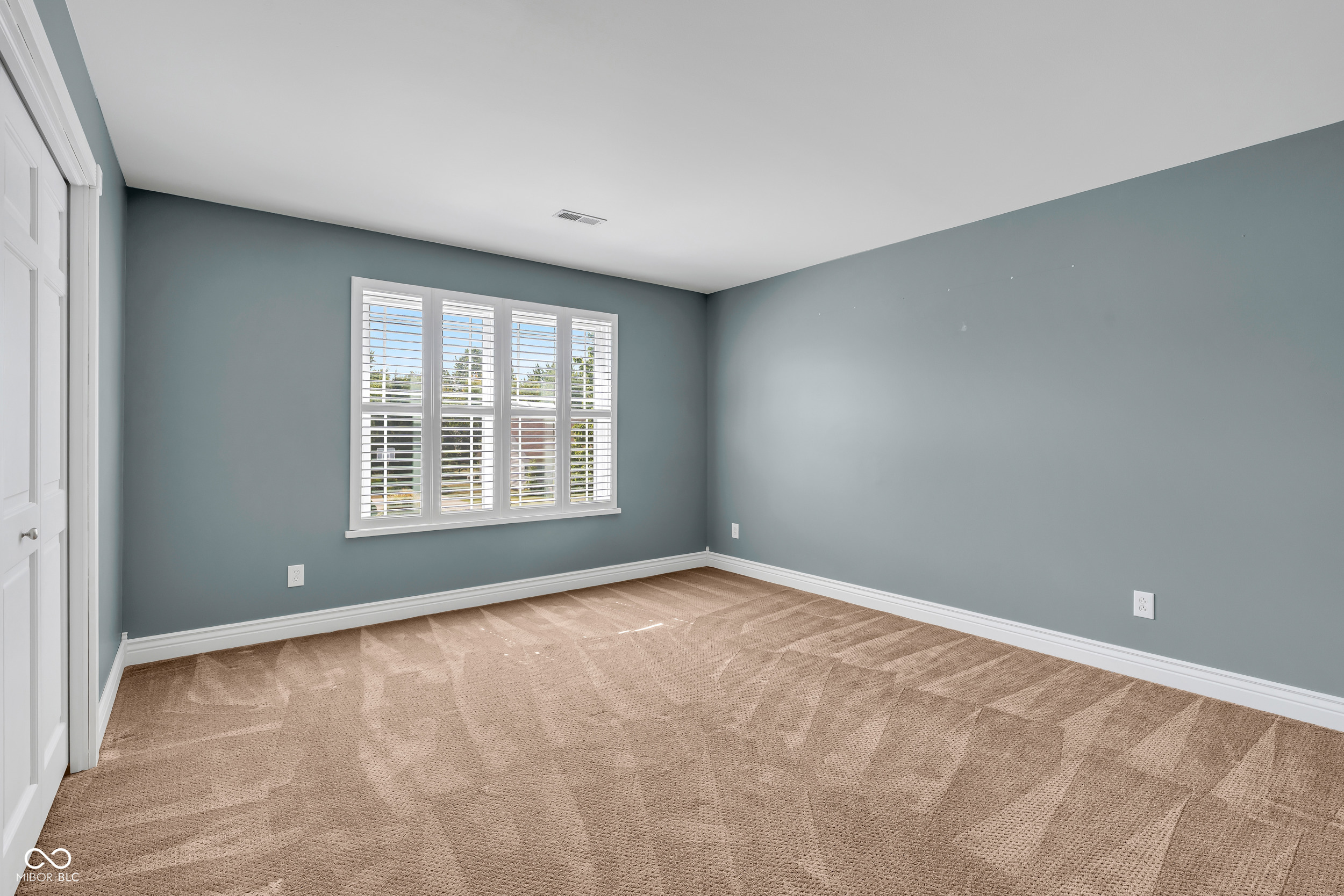 130 W Columbine Lane