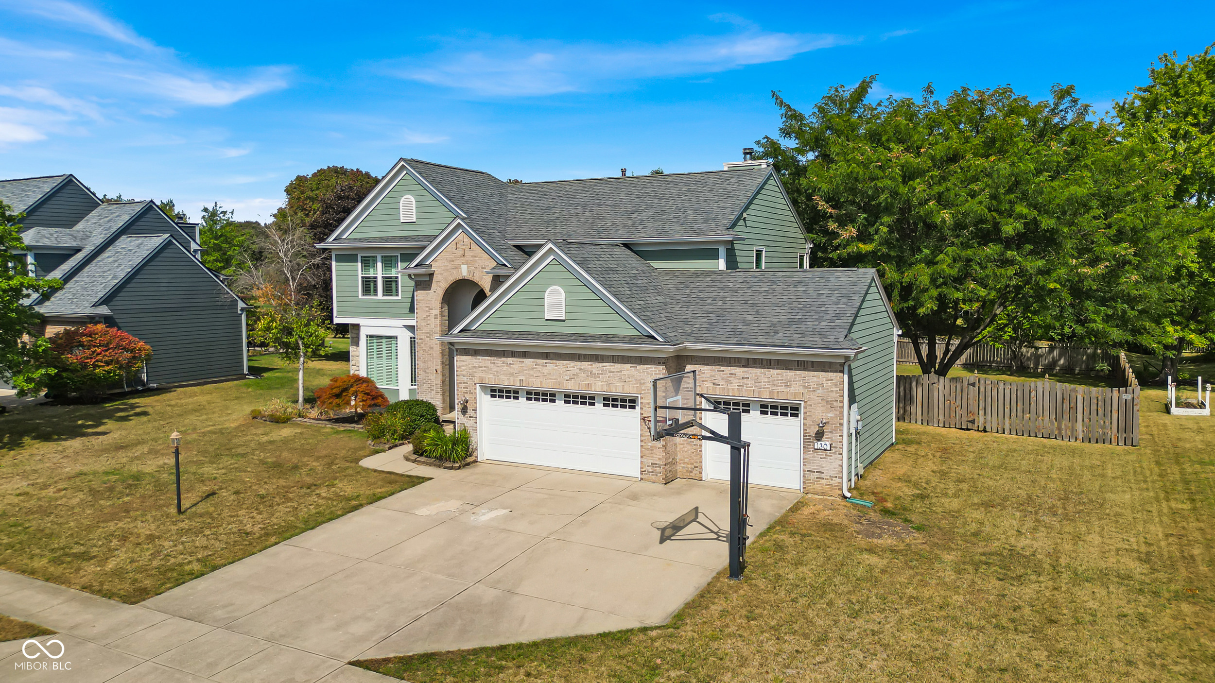 130 W Columbine Lane