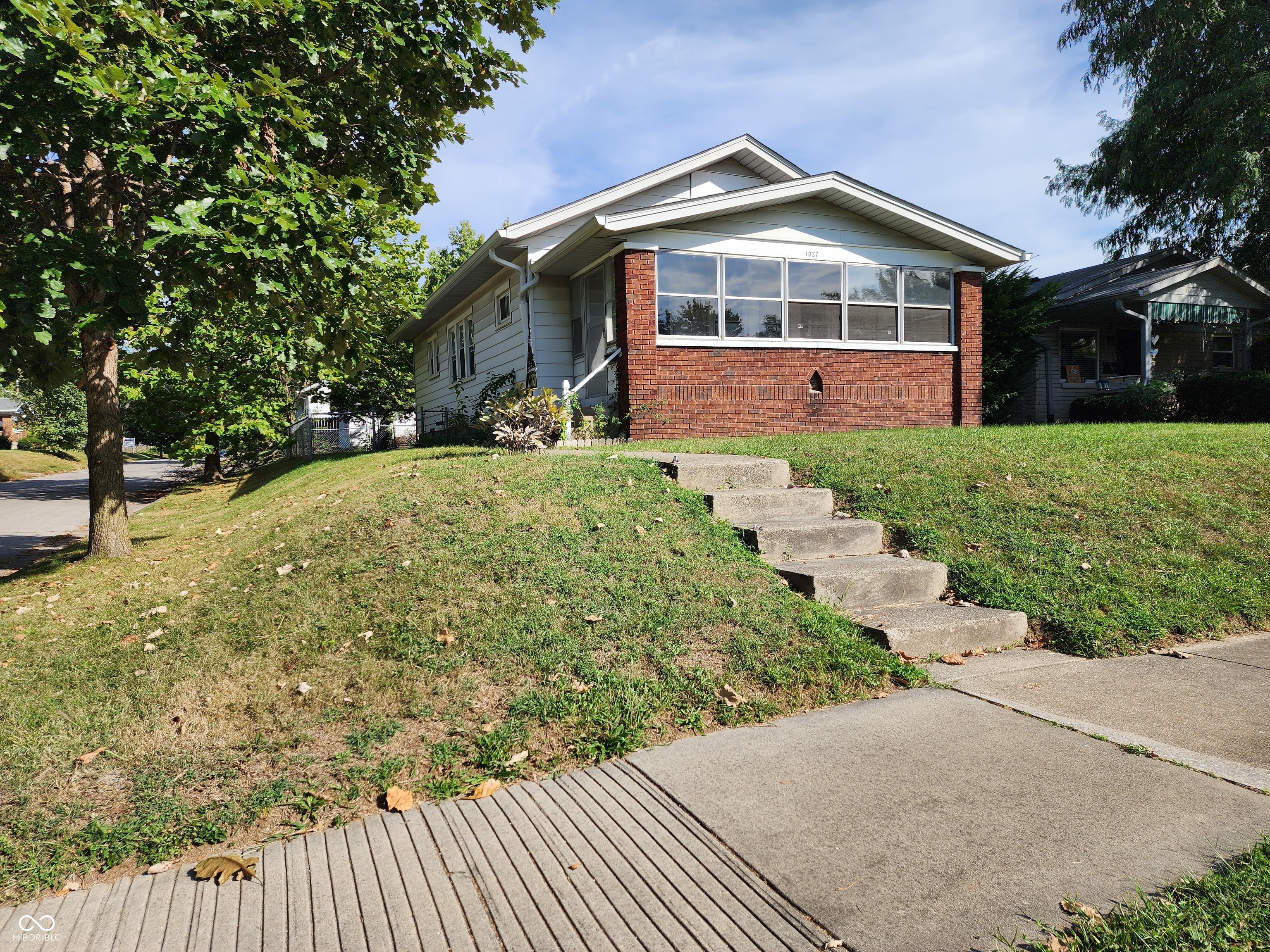 1027 N Linwood Avenue