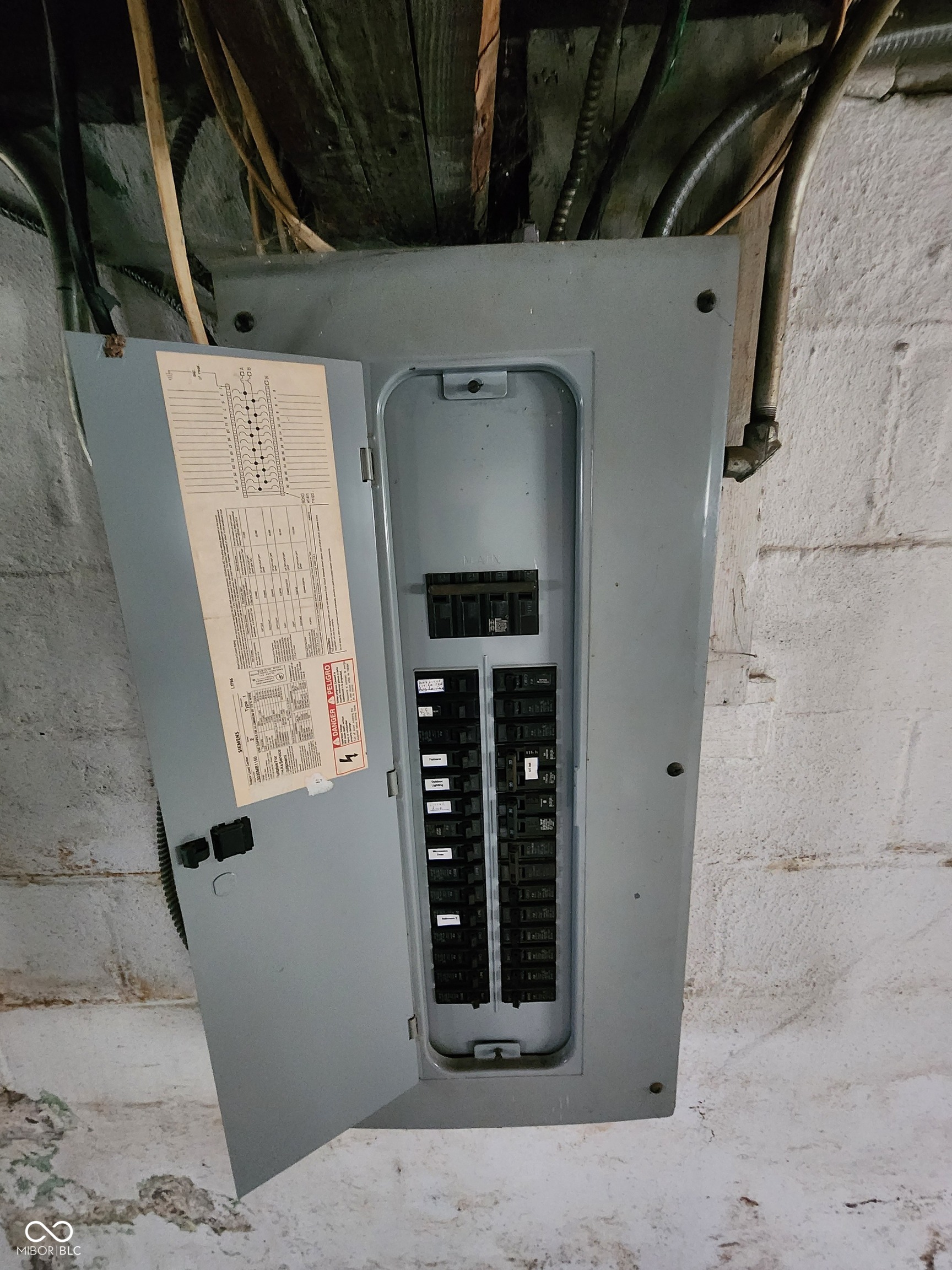 1027 N Linwood Avenue