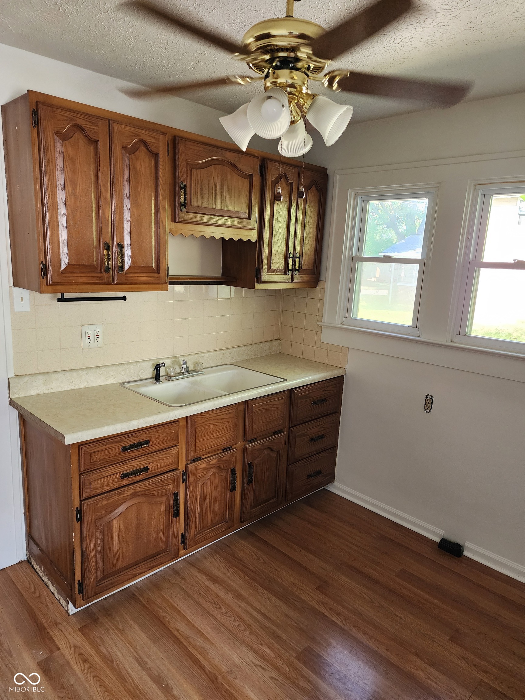 1027 N Linwood Avenue