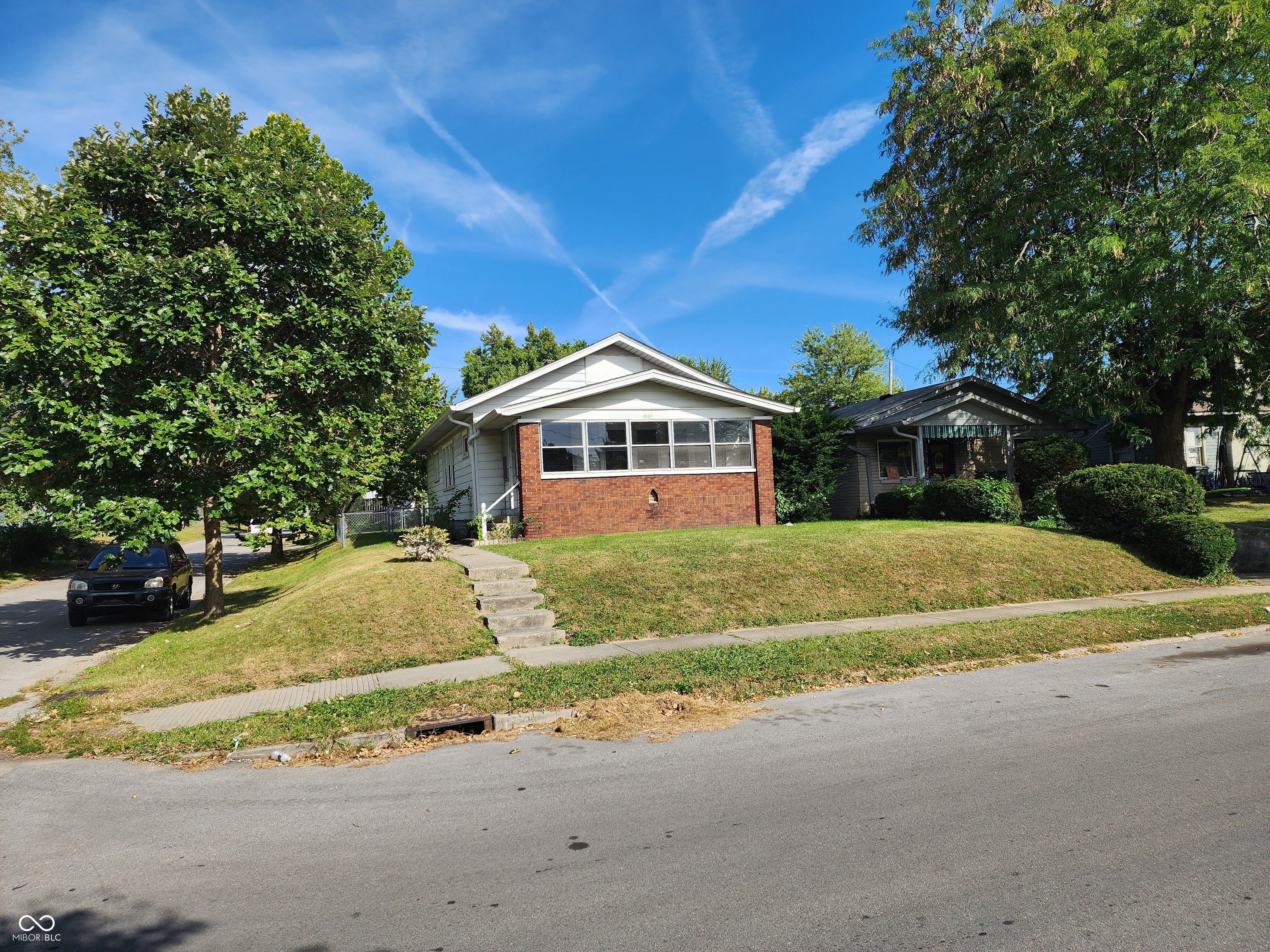 1027 N Linwood Avenue