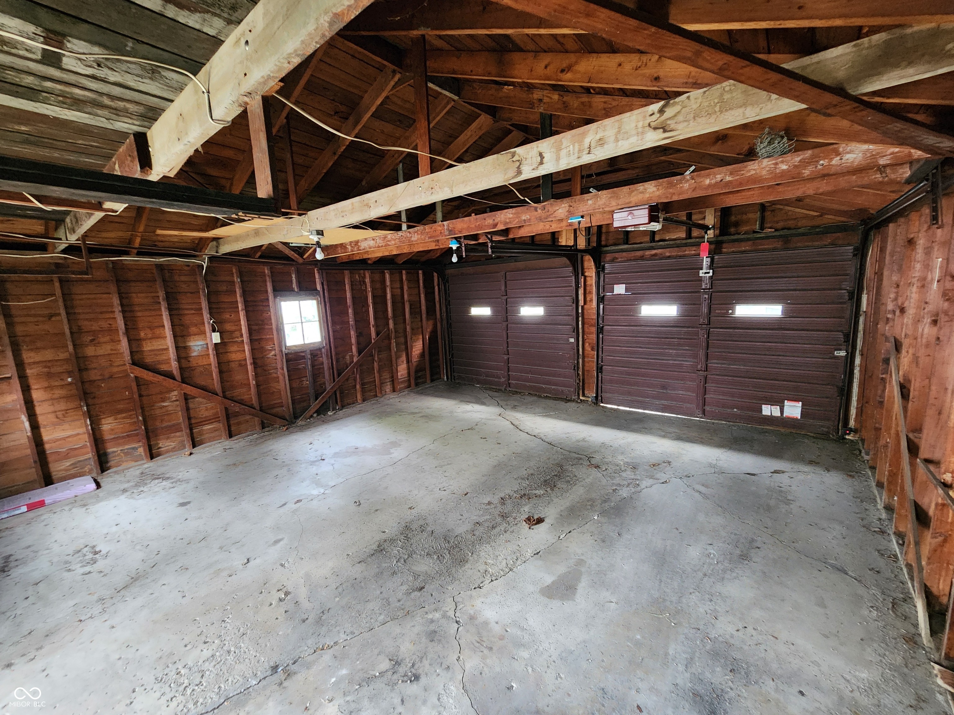 1027 N Linwood Avenue