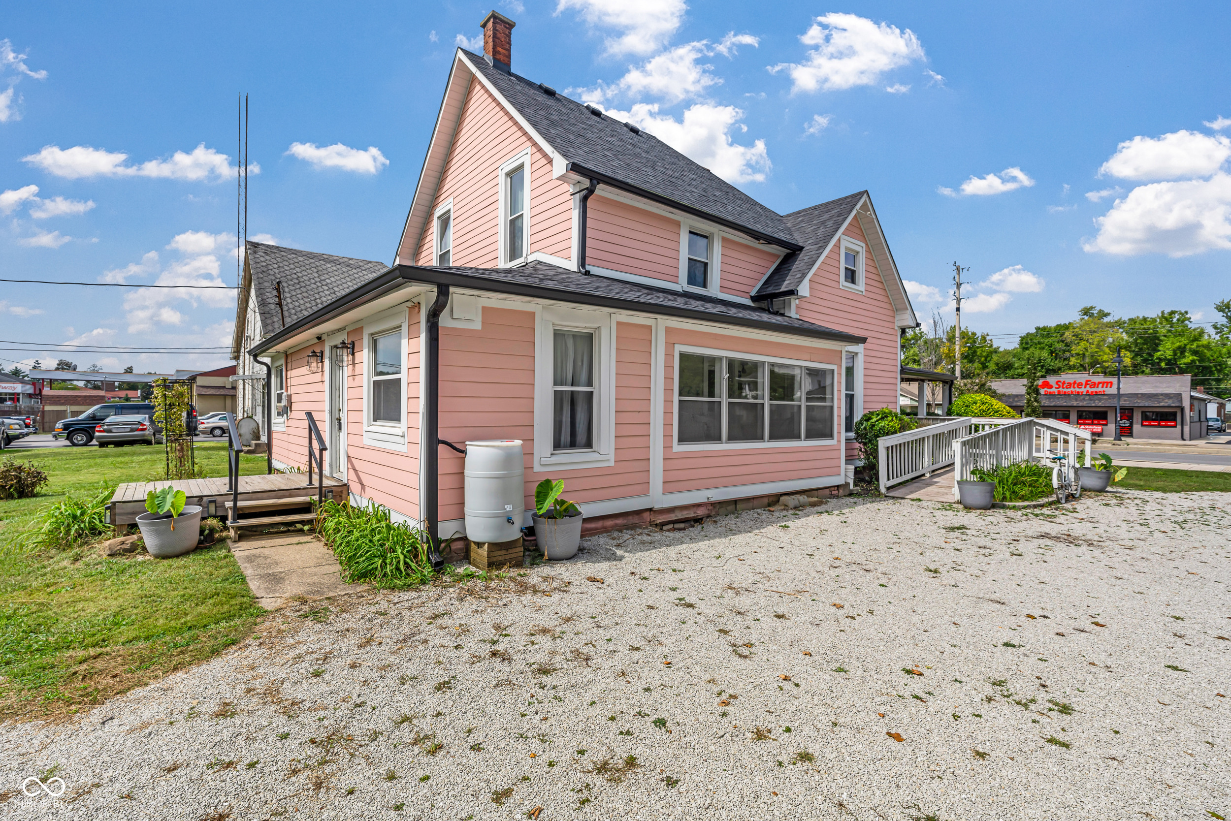 11623 E Washington Street