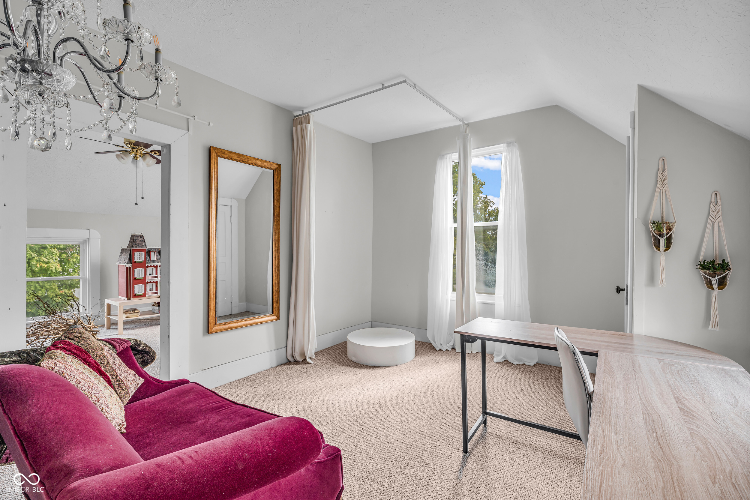 11623 E Washington Street