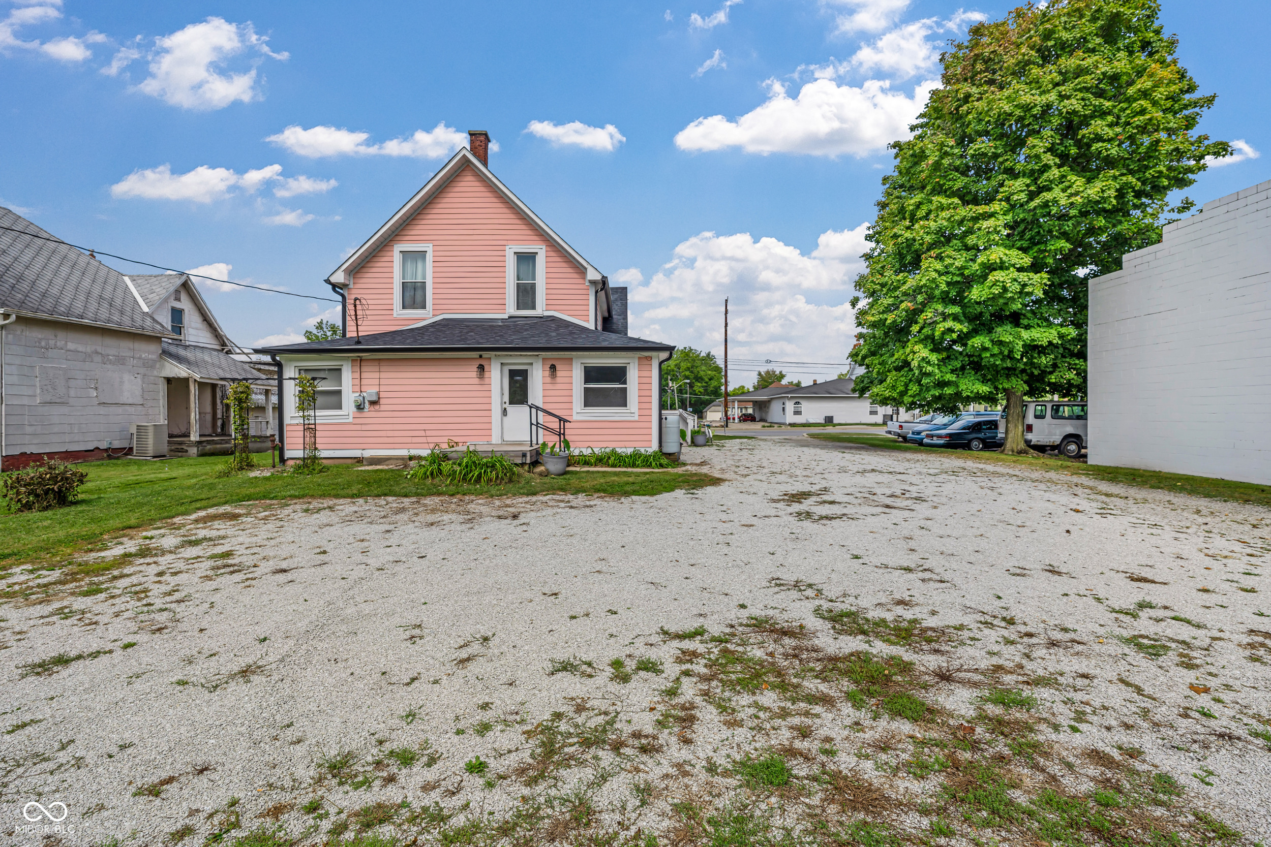 11623 E Washington Street