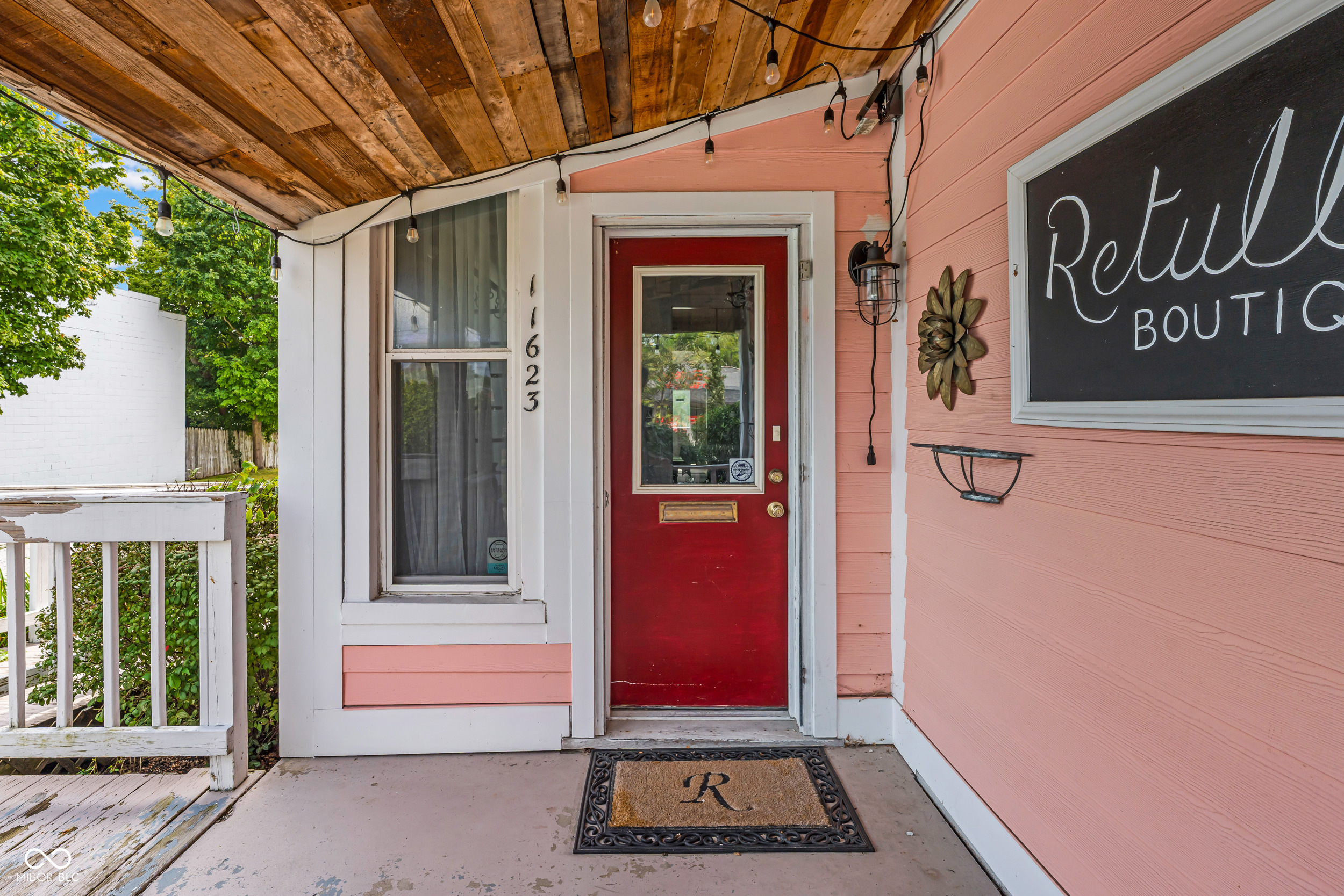 11623 E Washington Street