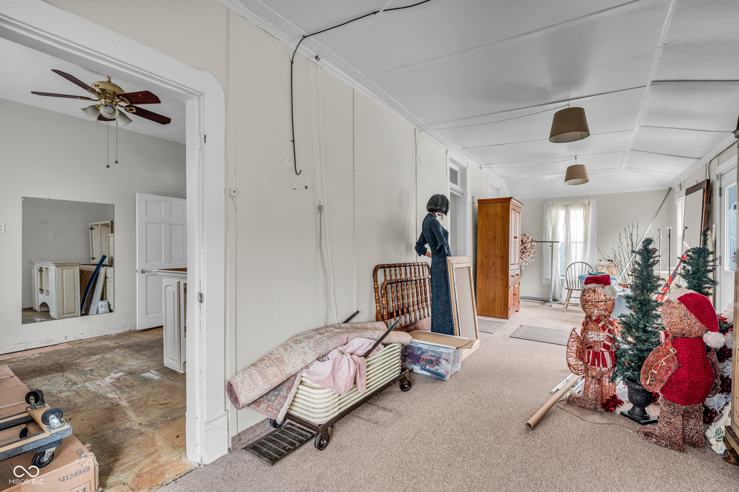 11623 E Washington Street