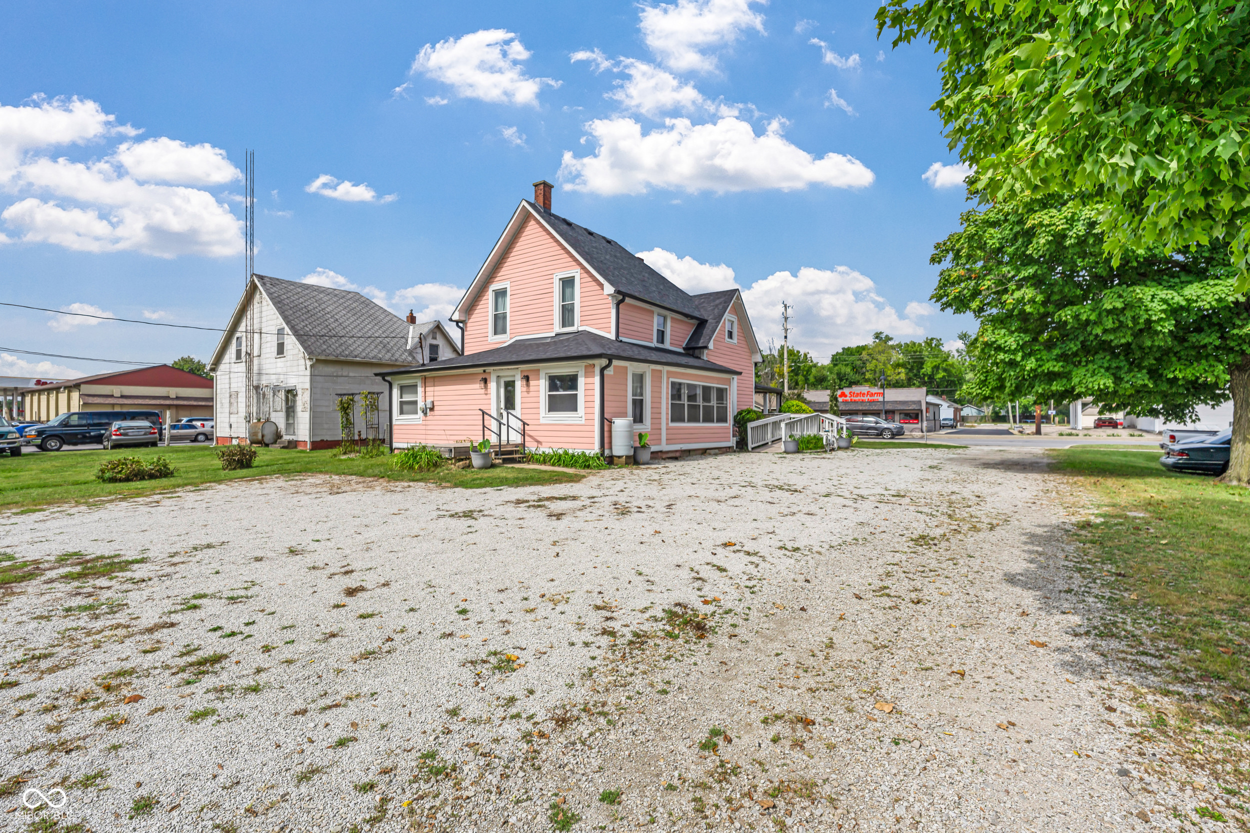 11623 E Washington Street