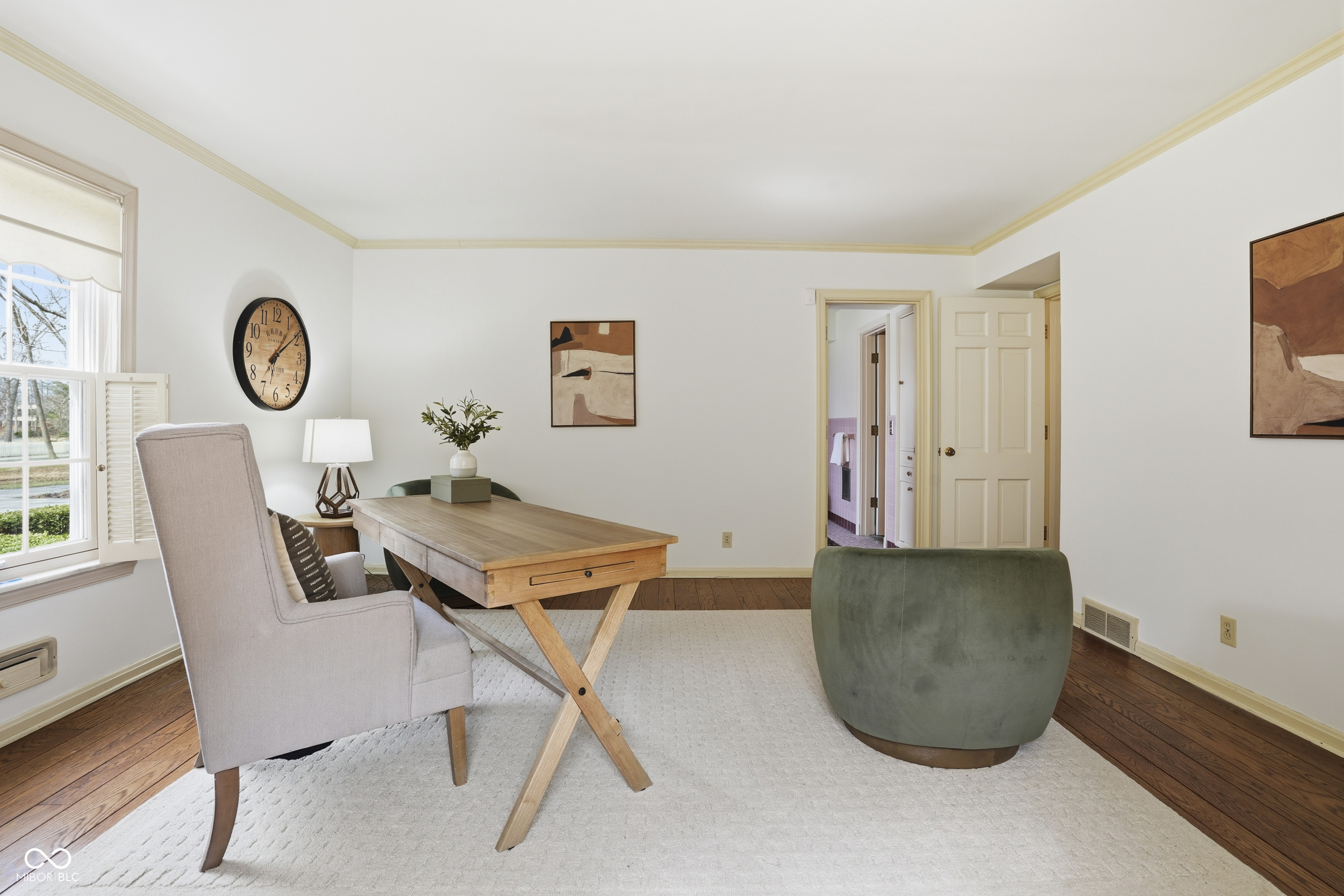 8121 N Illinois Street