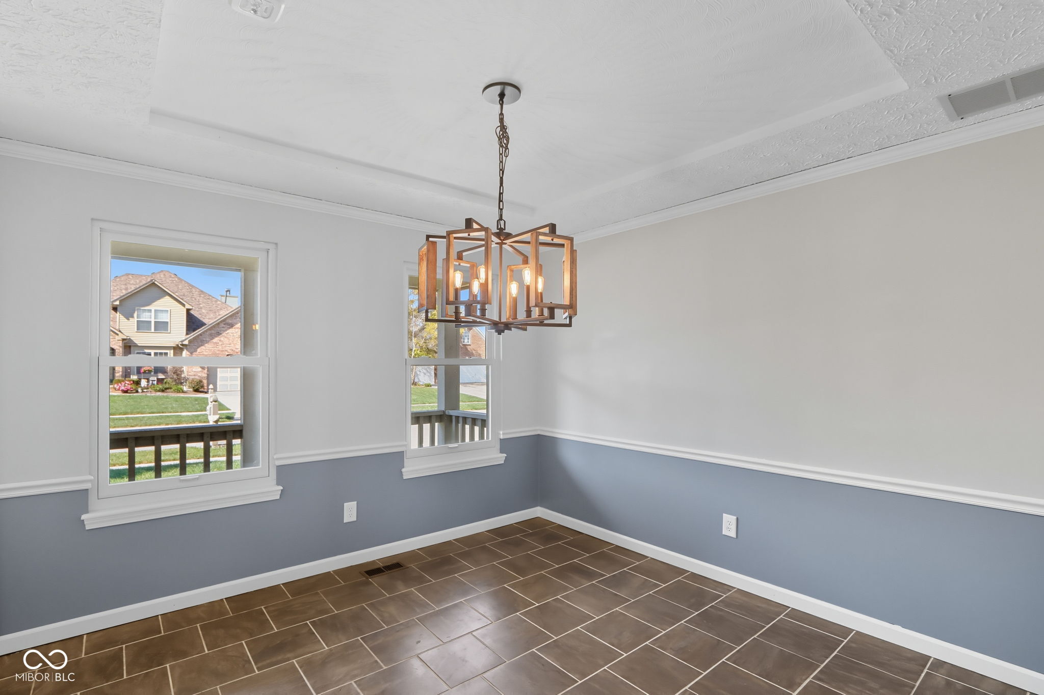 7975 Meadow Bend Circle