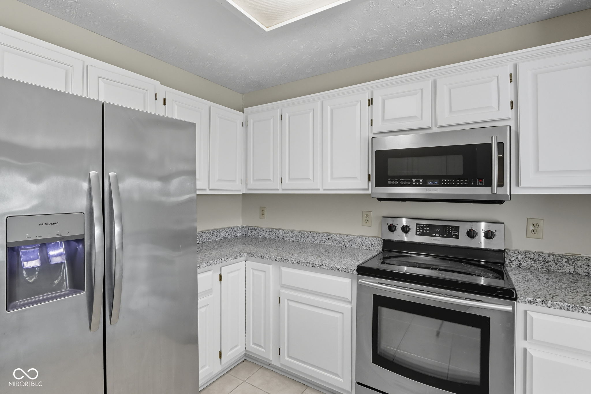 7975 Meadow Bend Circle