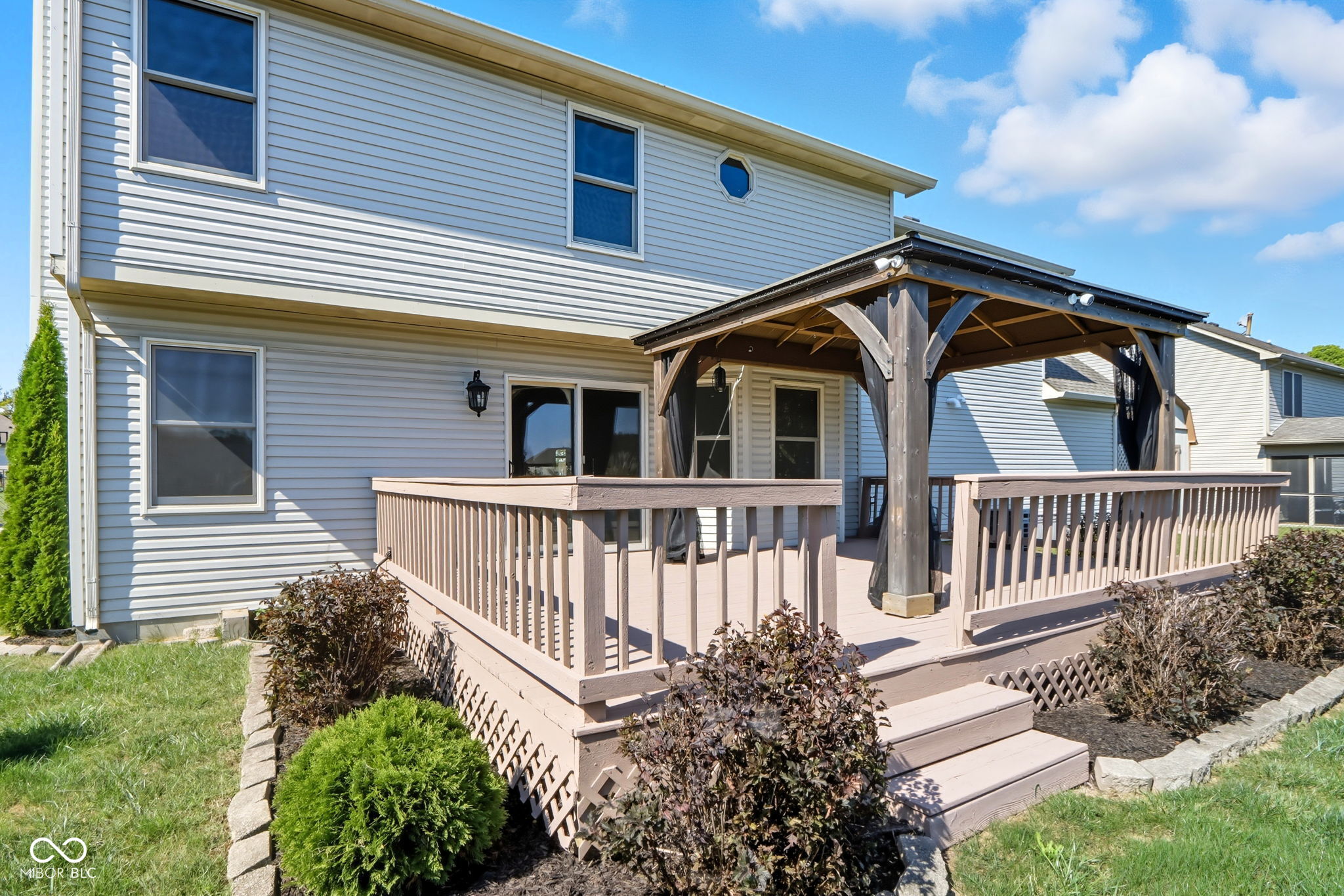 7975 Meadow Bend Circle