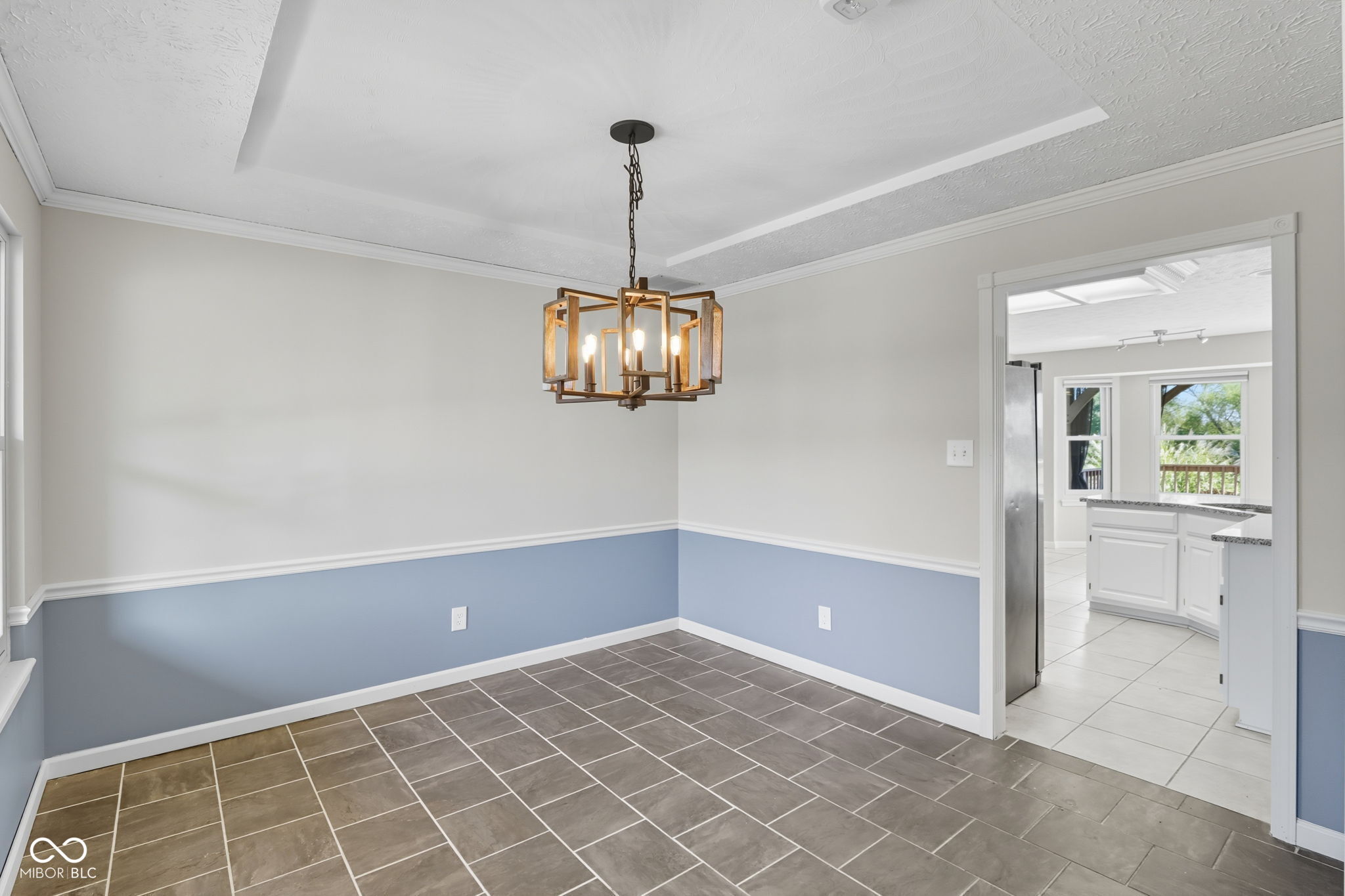 7975 Meadow Bend Circle