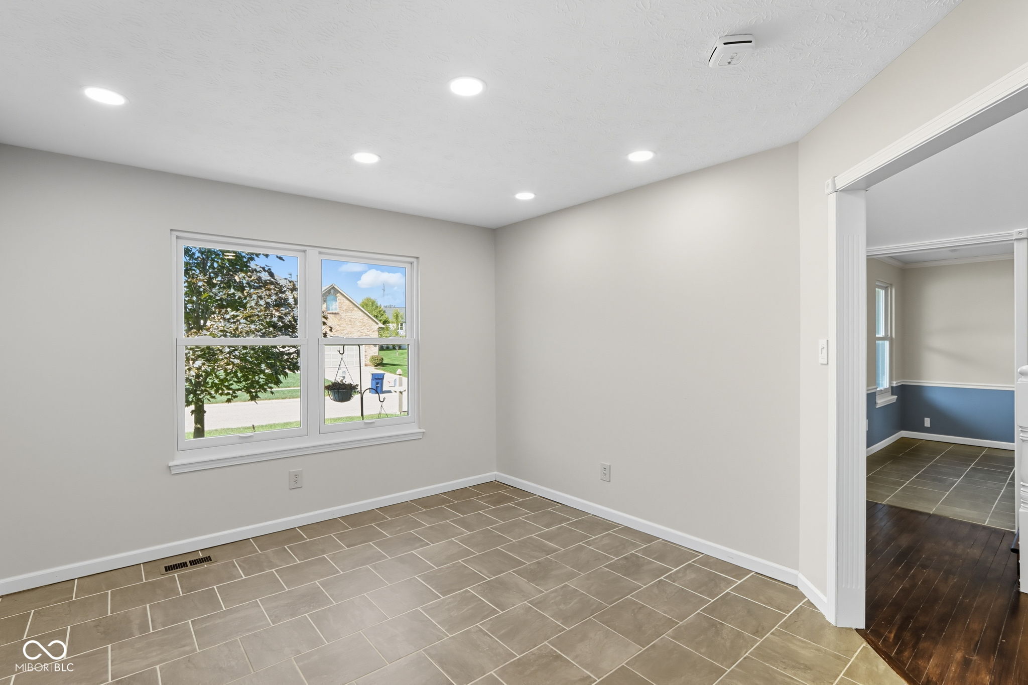 7975 Meadow Bend Circle