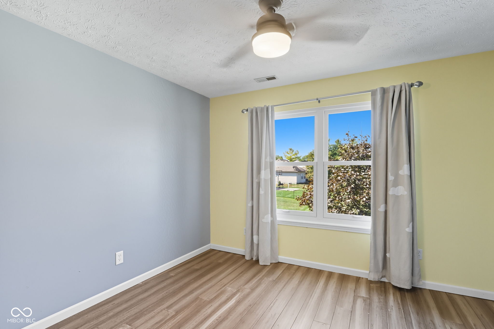 7975 Meadow Bend Circle