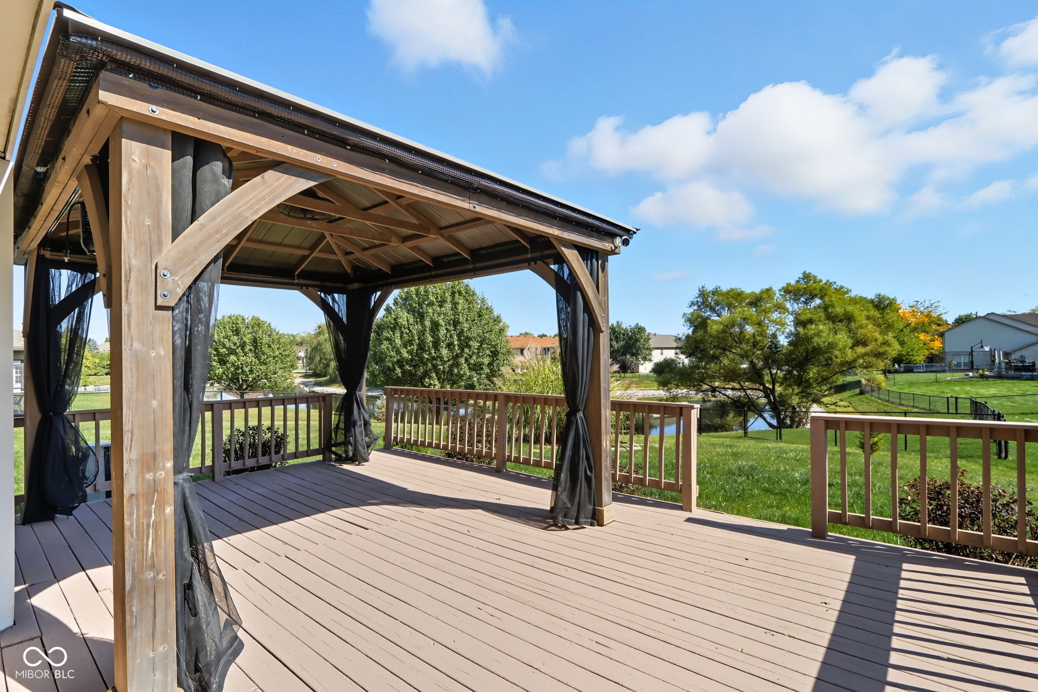 7975 Meadow Bend Circle