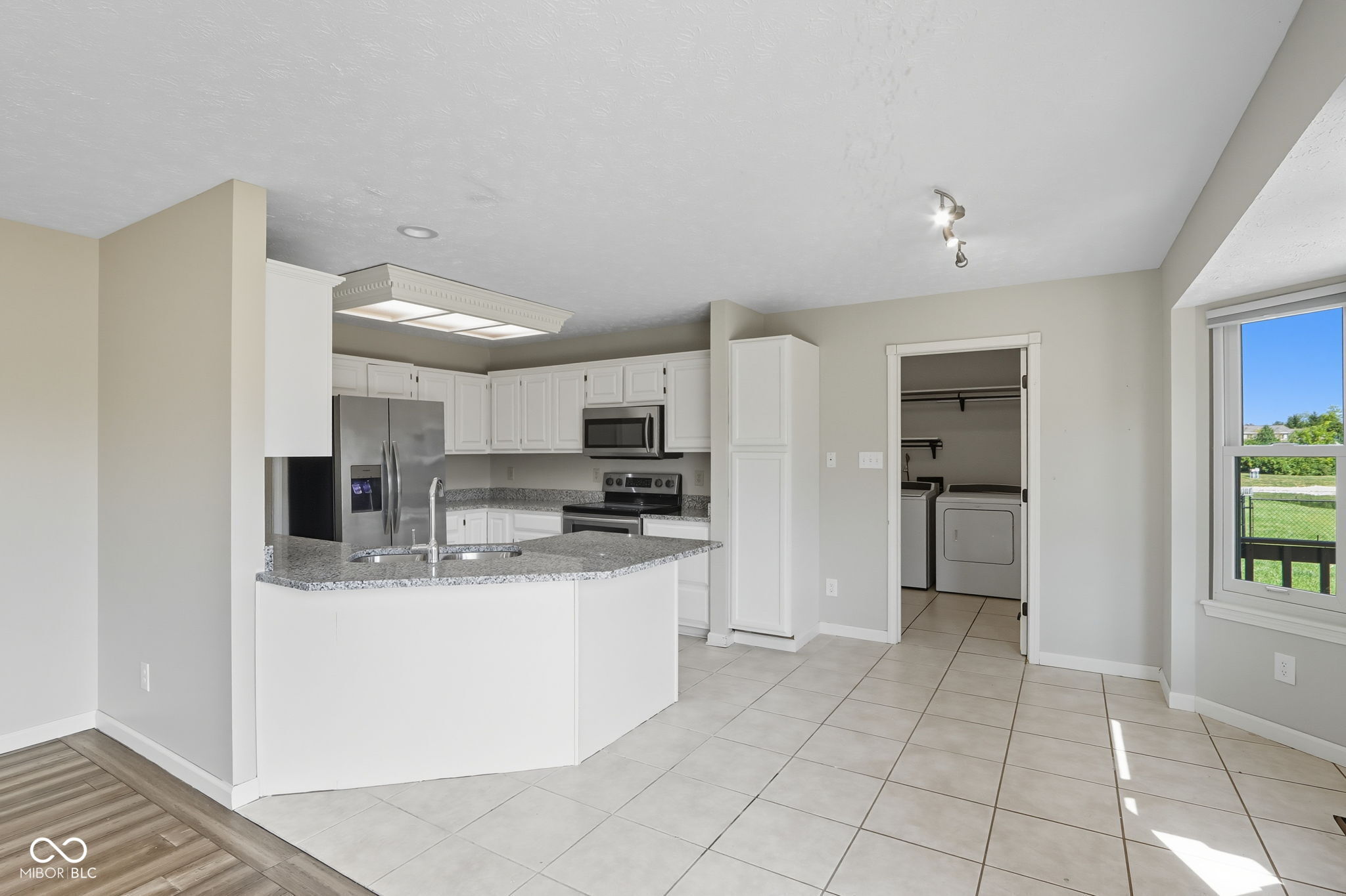 7975 Meadow Bend Circle