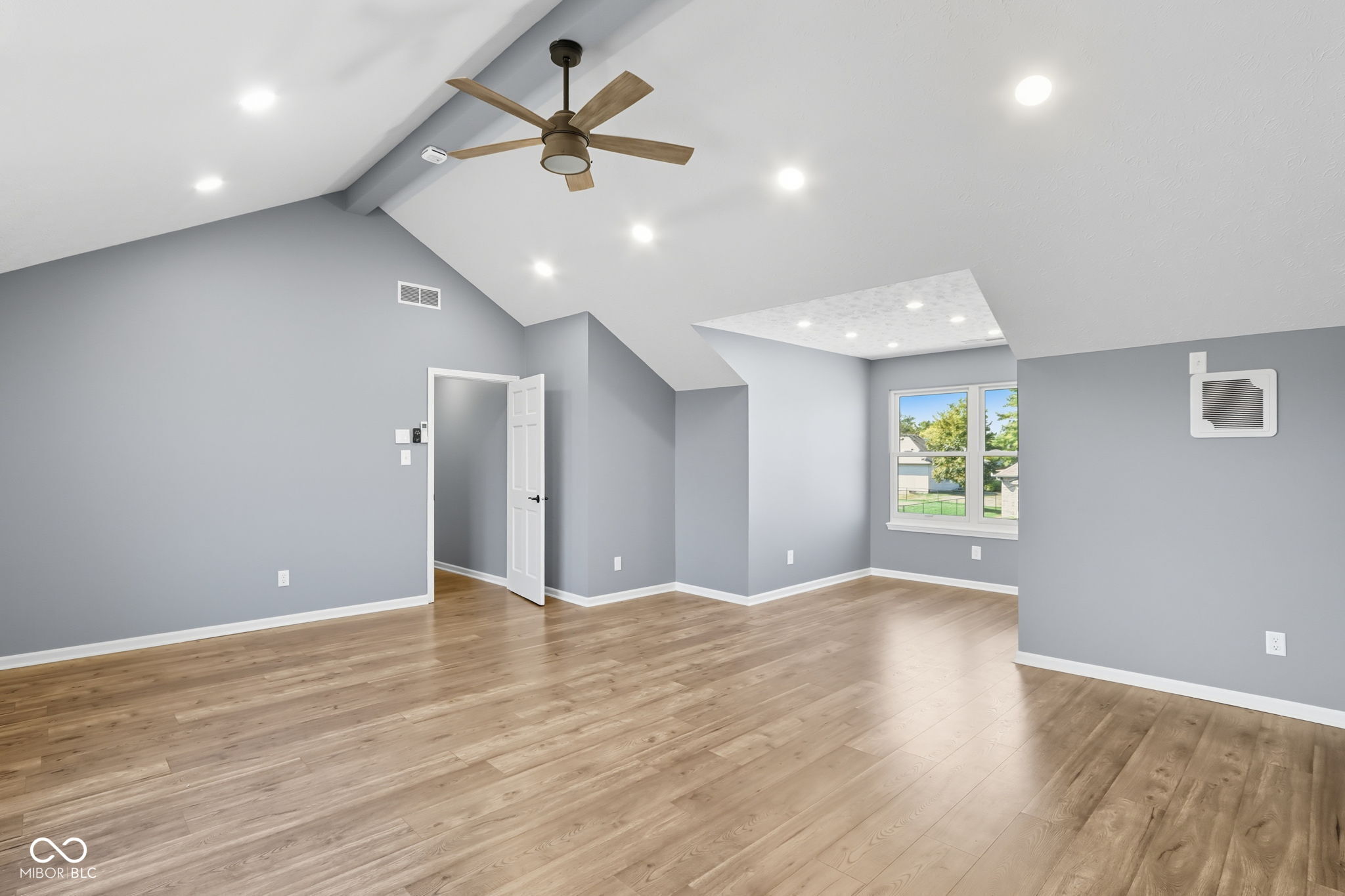 7975 Meadow Bend Circle