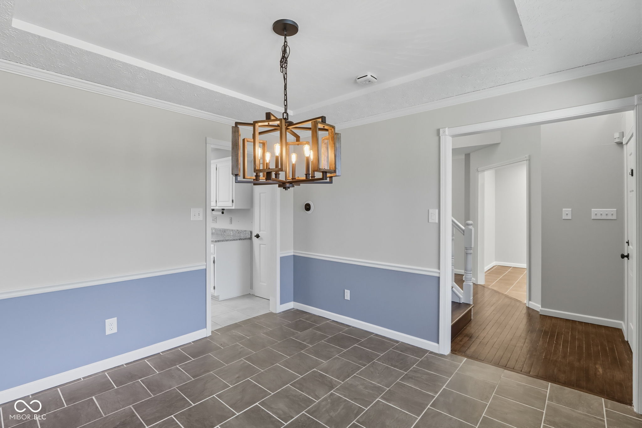 7975 Meadow Bend Circle