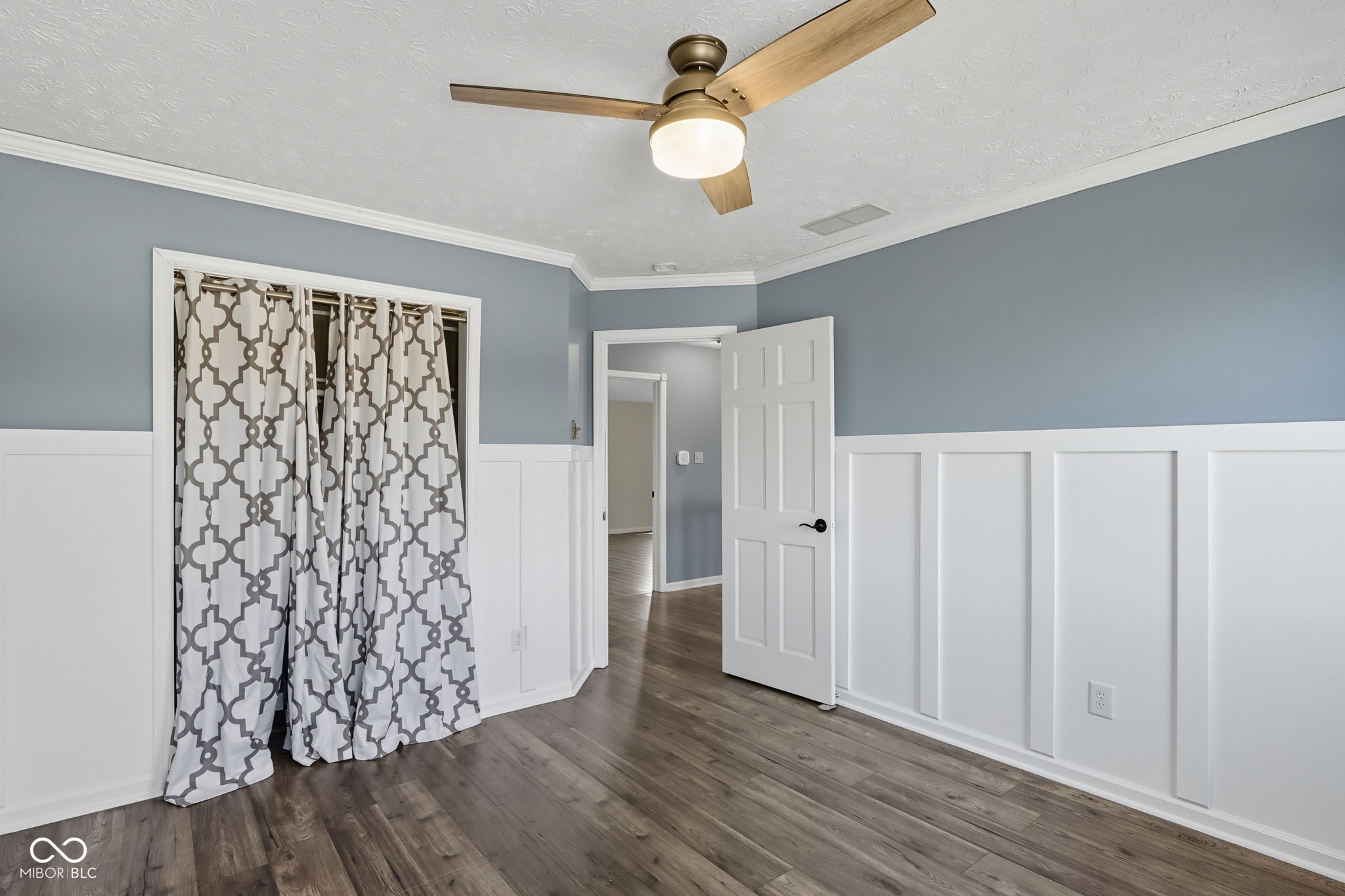 7975 Meadow Bend Circle