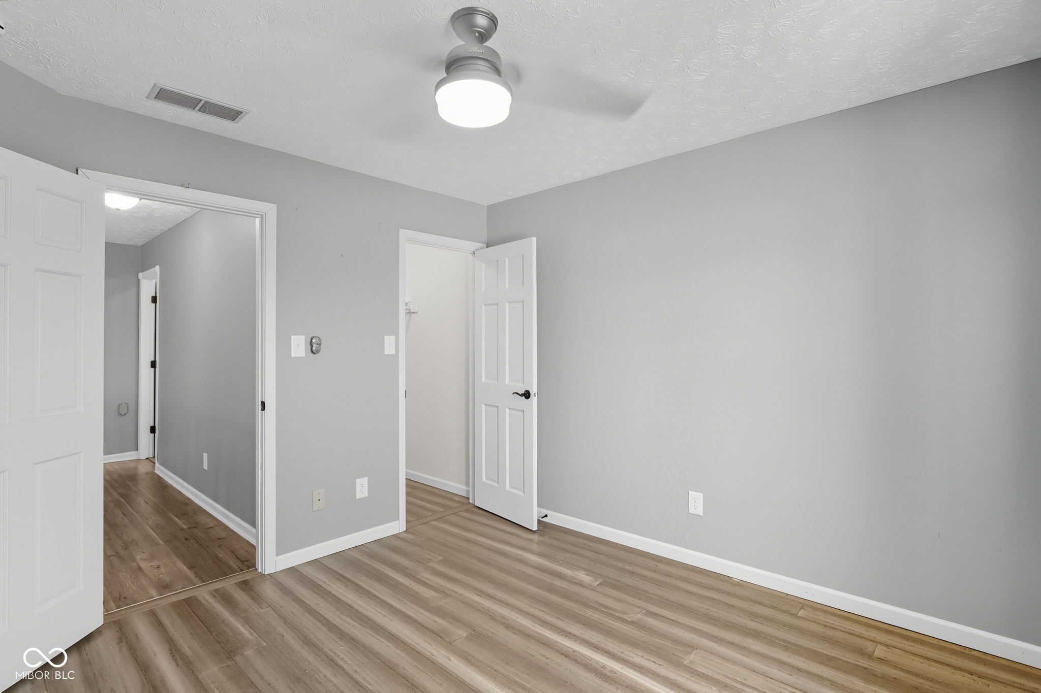 7975 Meadow Bend Circle