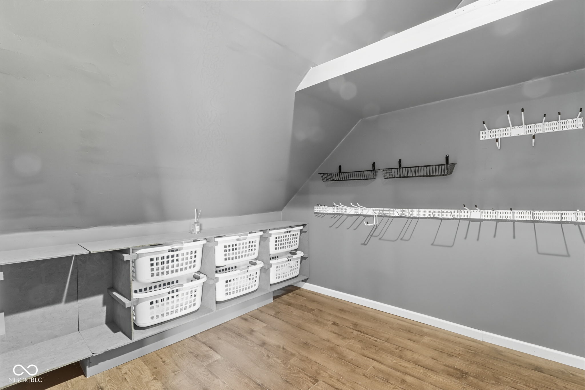 7975 Meadow Bend Circle