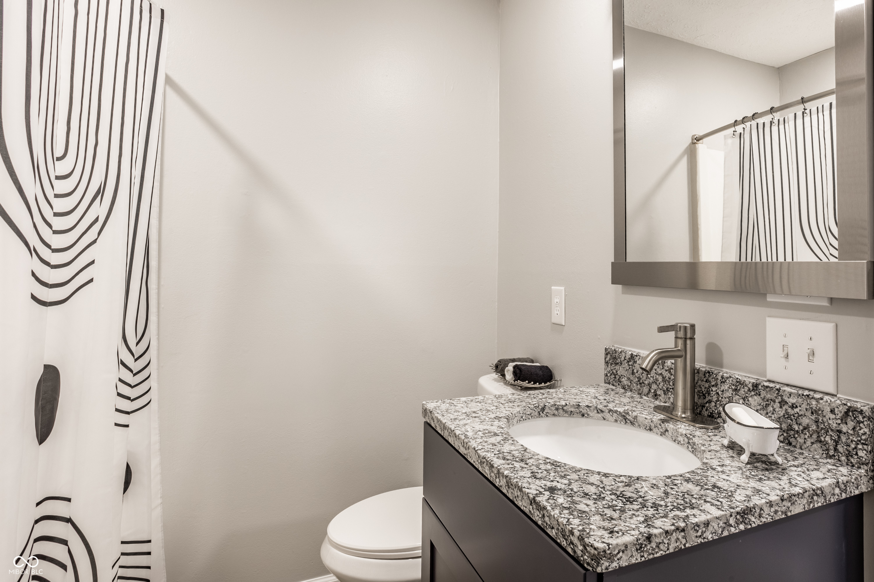 919 APT 2 N Lebanon Street