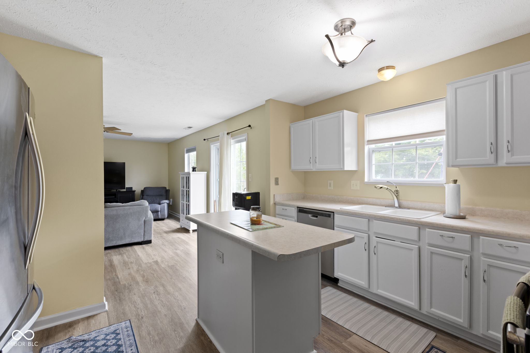 13281 Middlewood Lane