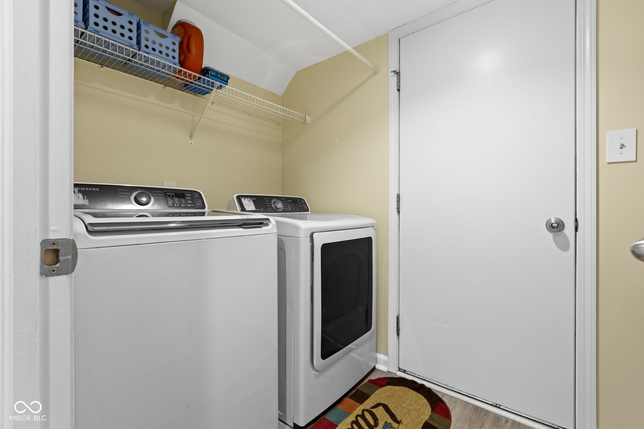 13281 Middlewood Lane