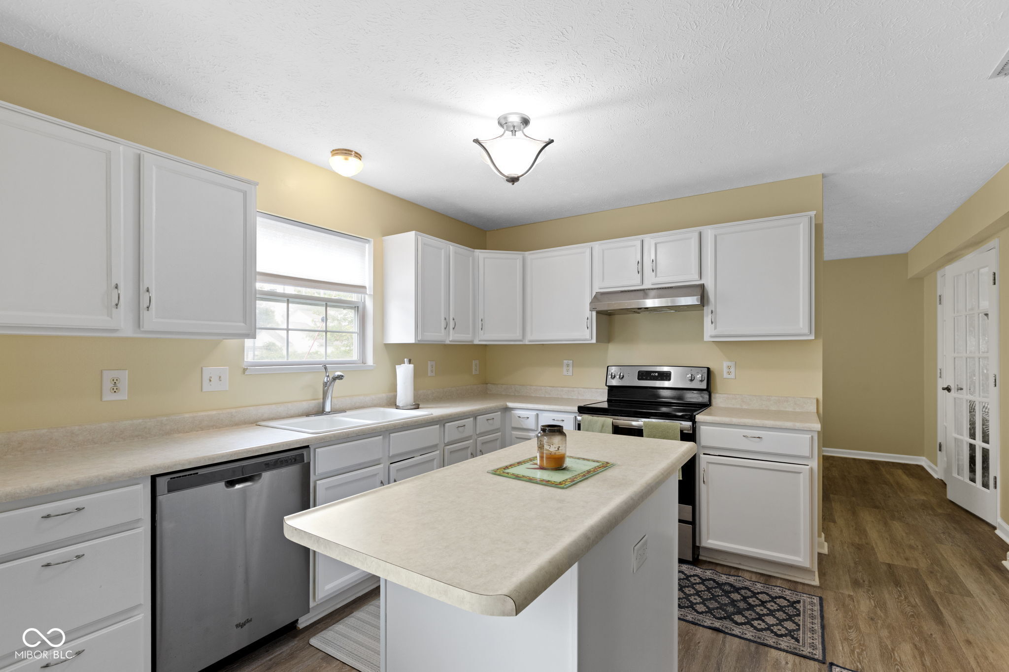 13281 Middlewood Lane