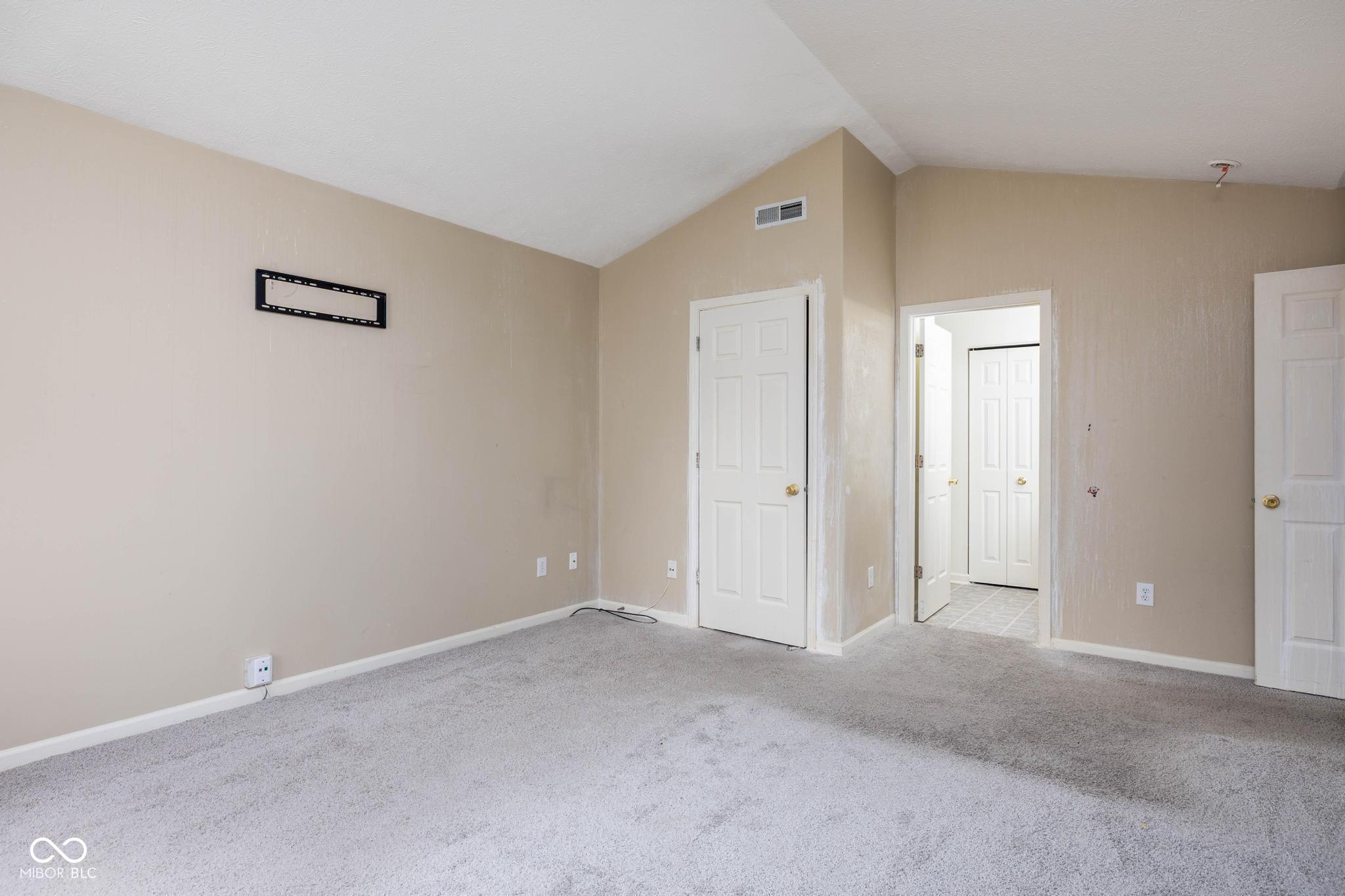 5521 Kelvington Lane