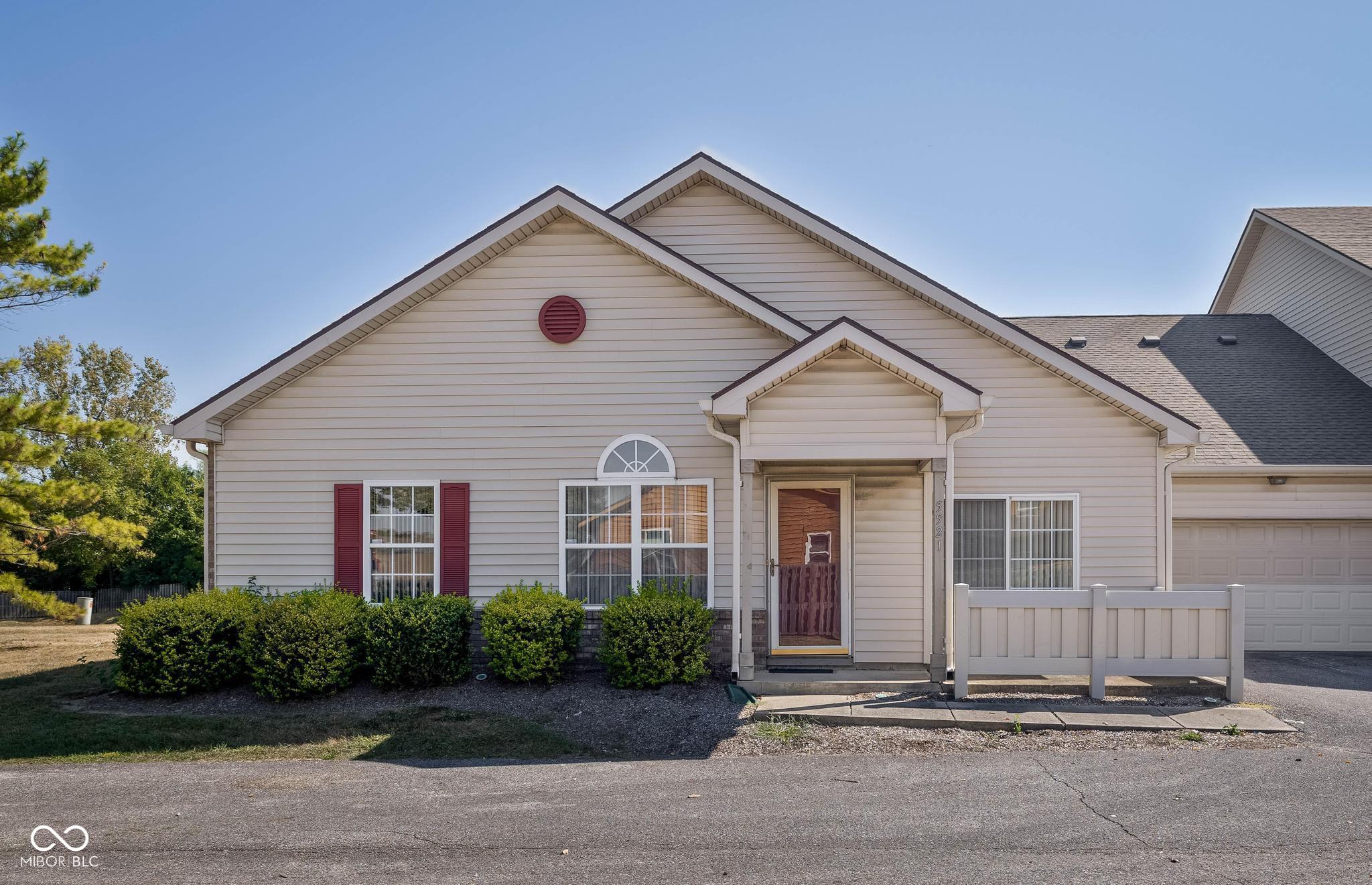 5521 Kelvington Lane