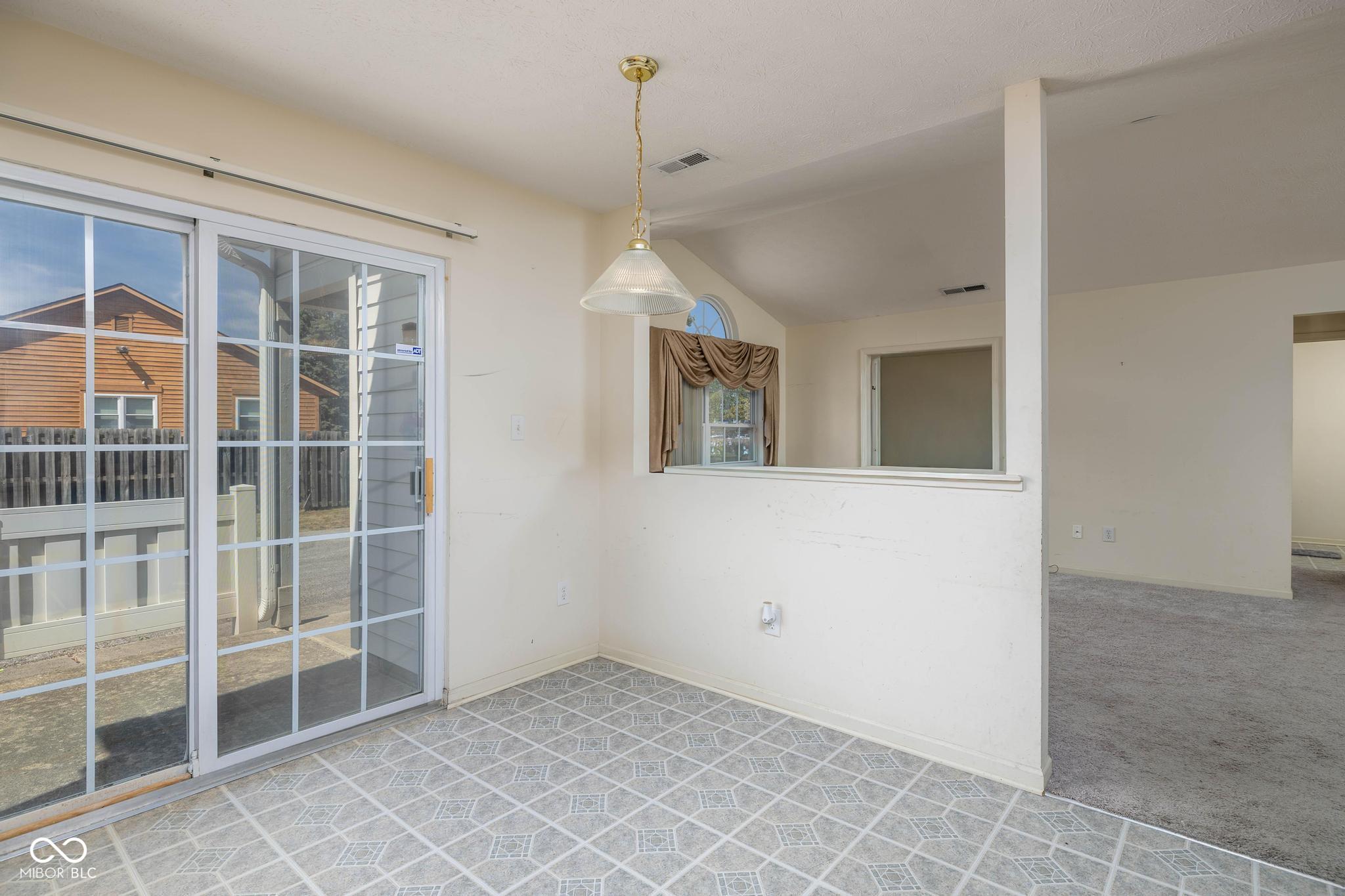 5521 Kelvington Lane