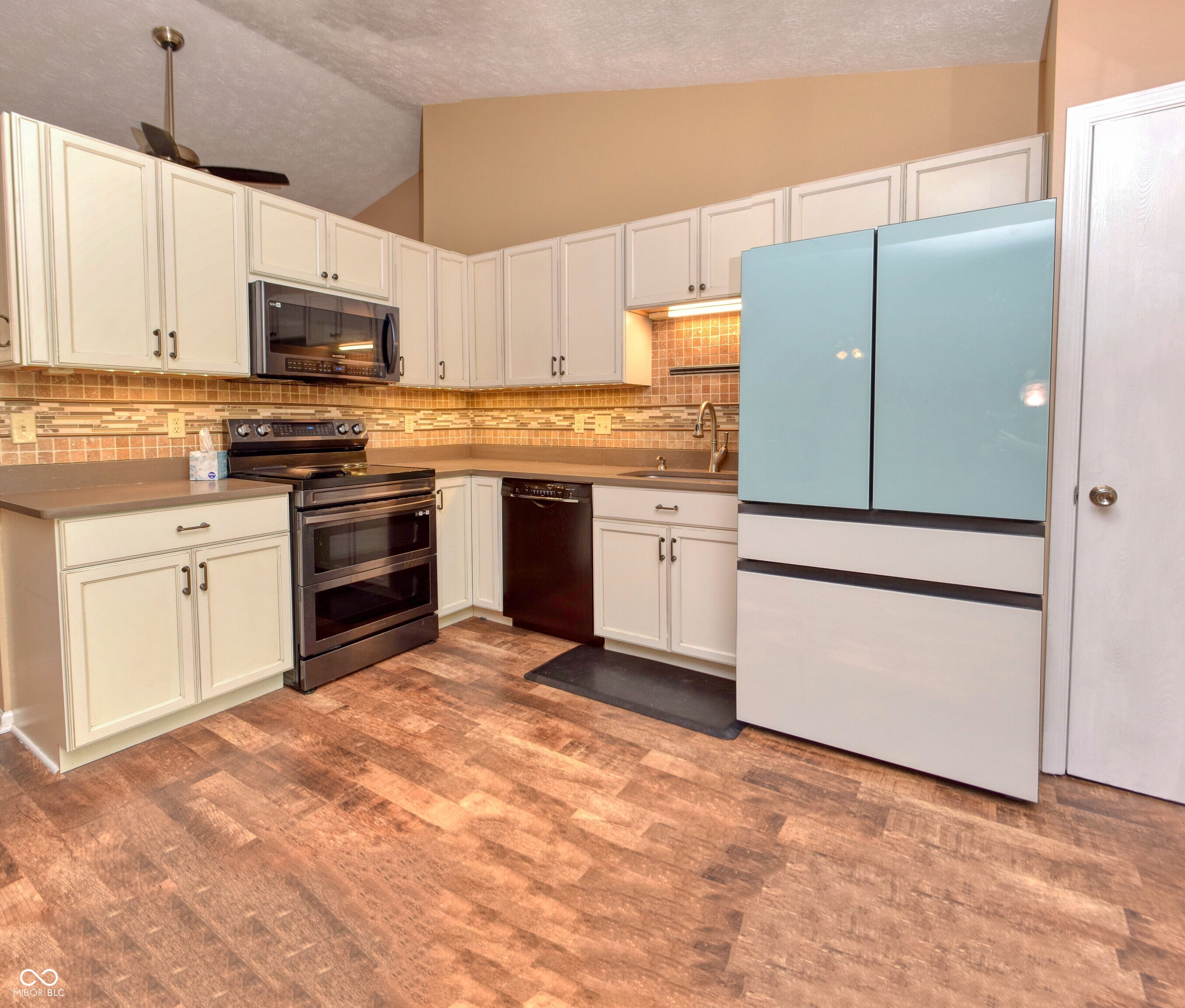 5704 McCloud Court S