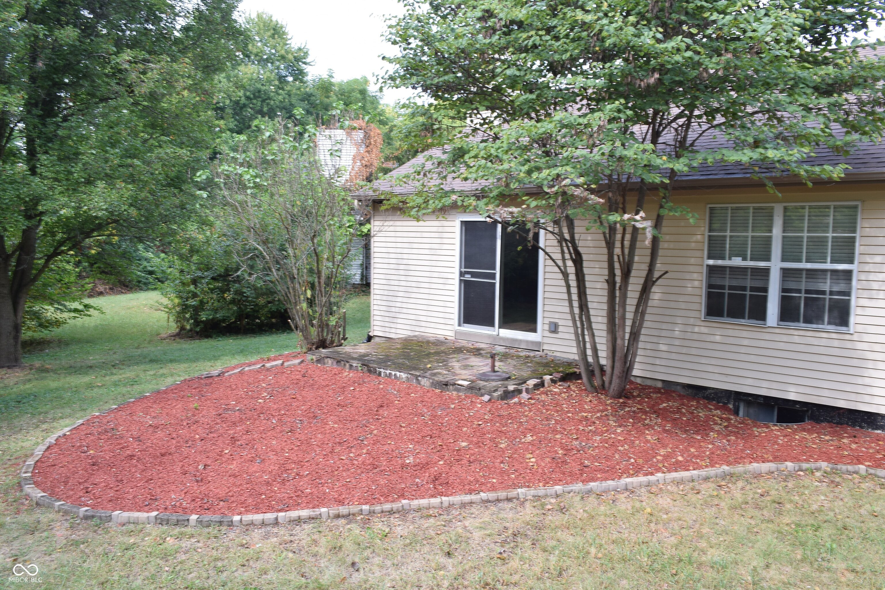 5704 McCloud Court S