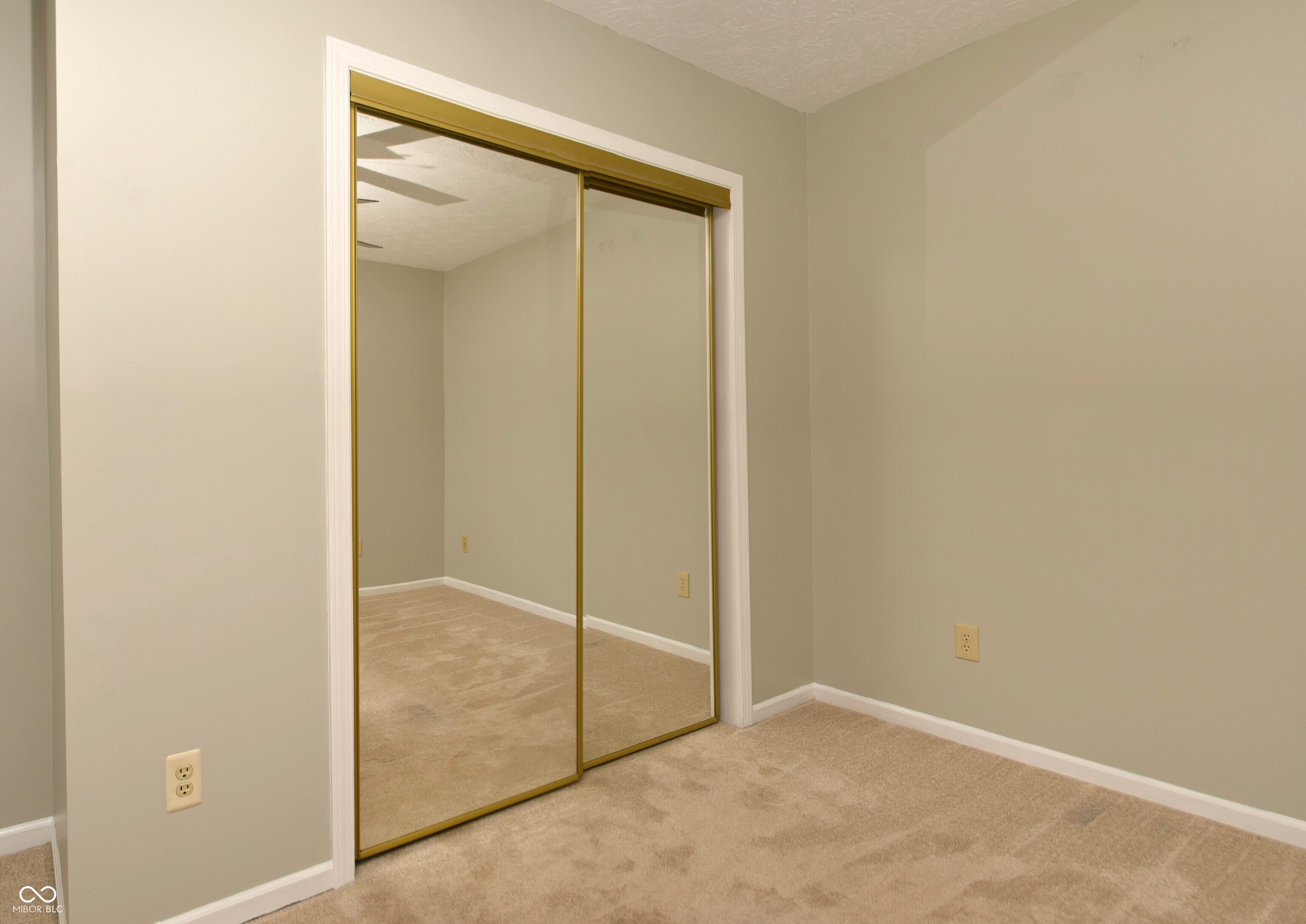 5704 McCloud Court S