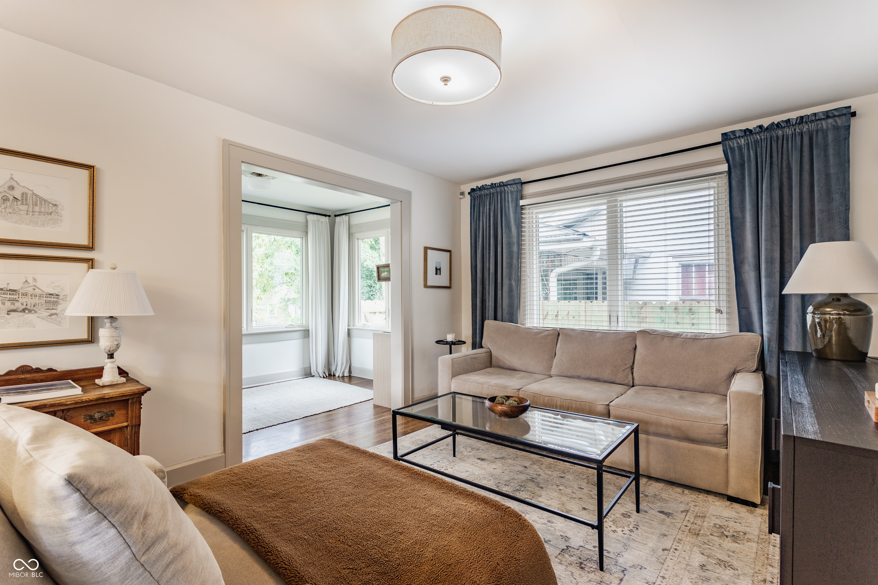 5401 Winthrop Avenue