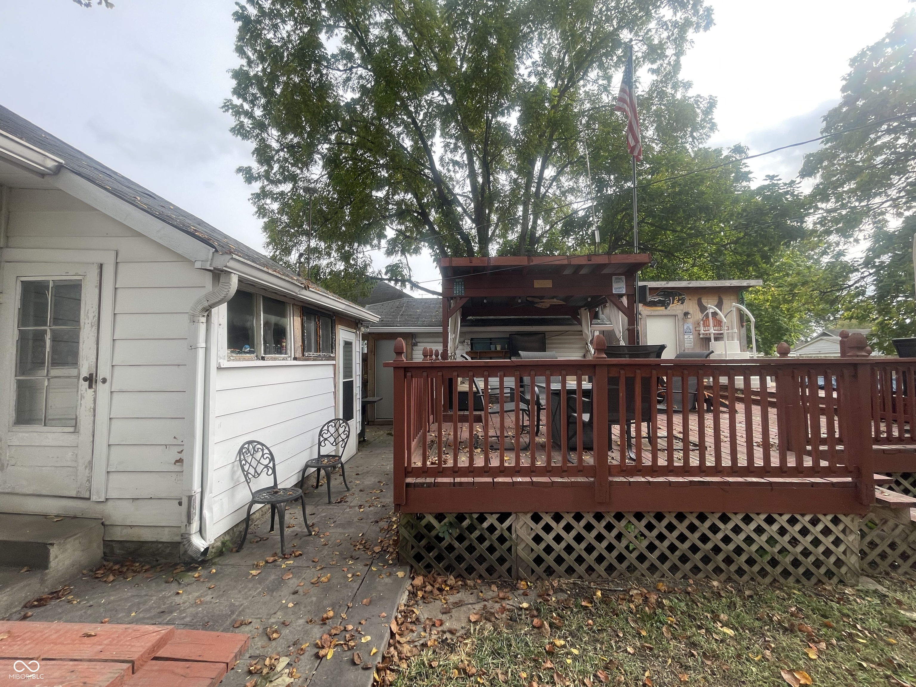 2425 Fletcher Street