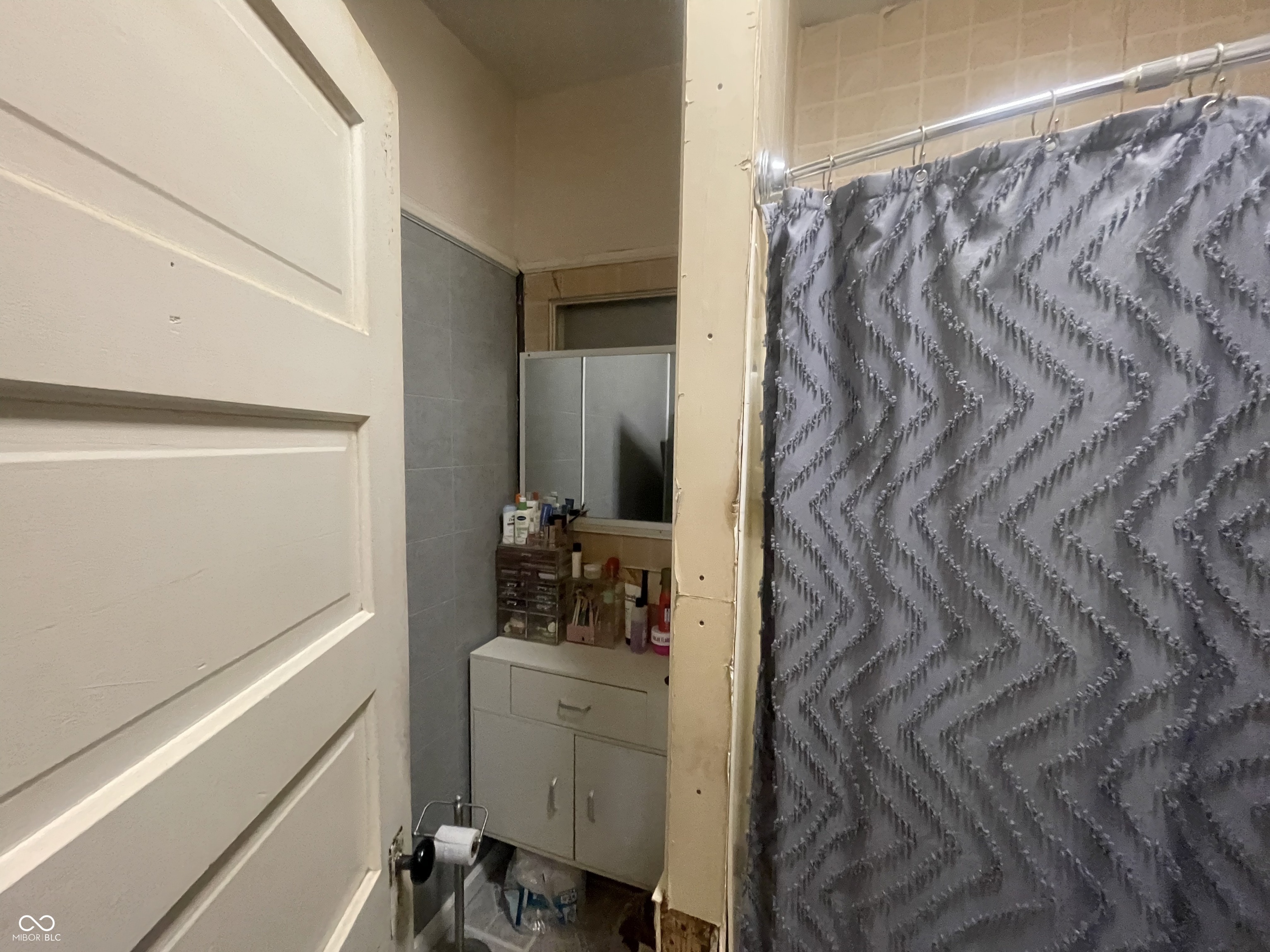 2425 Fletcher Street