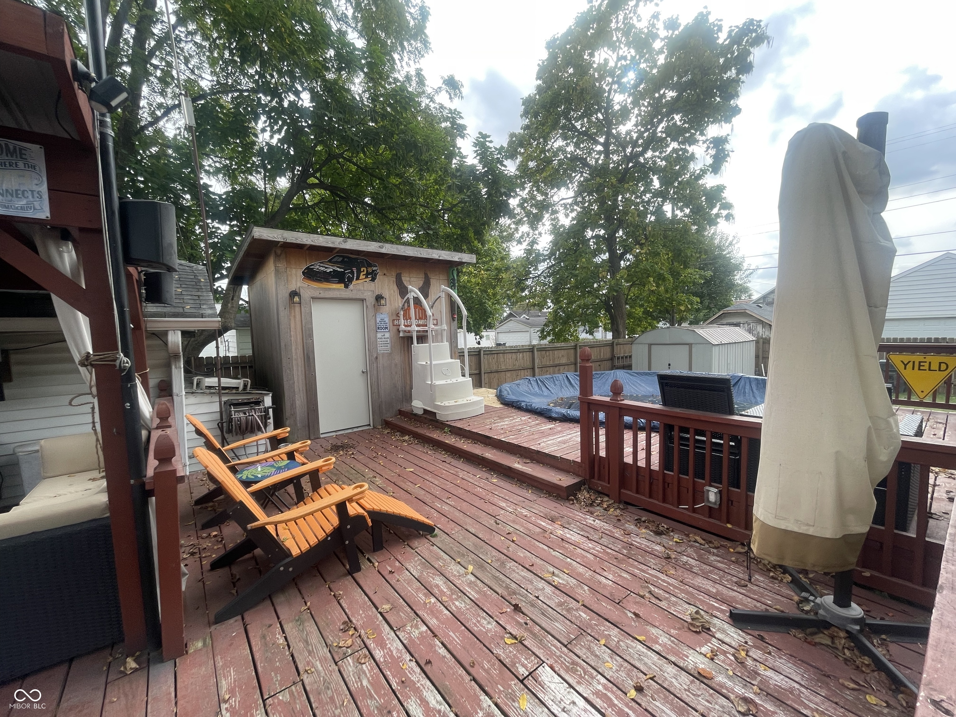 2425 Fletcher Street