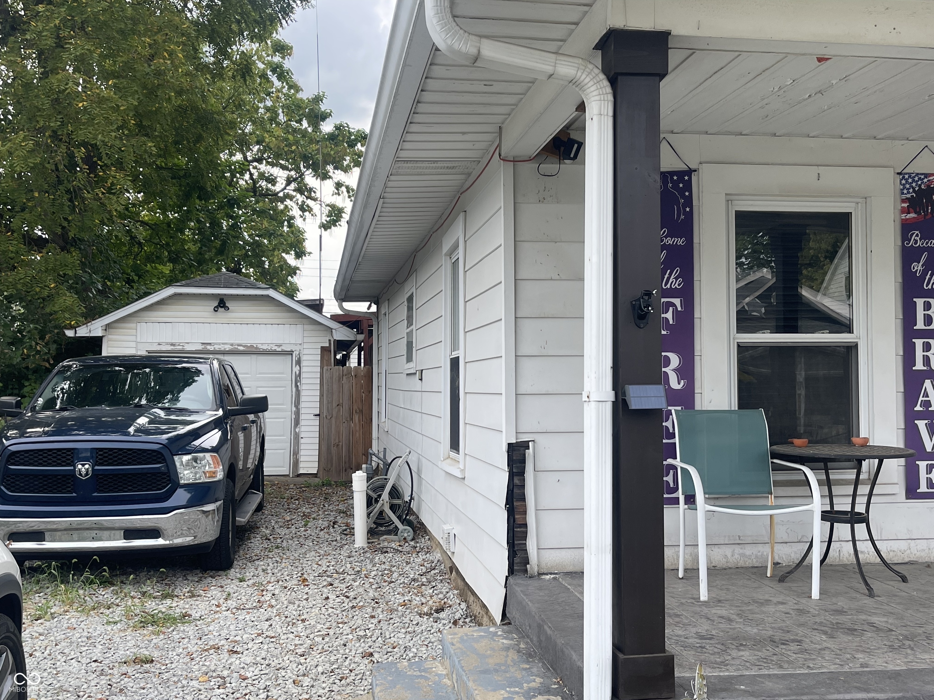 2425 Fletcher Street