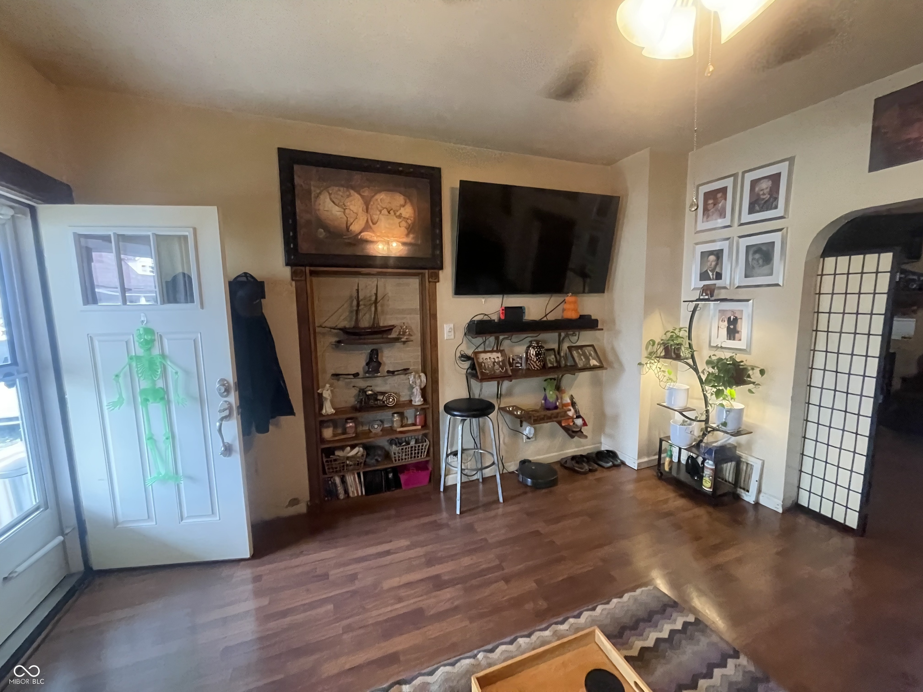 2425 Fletcher Street