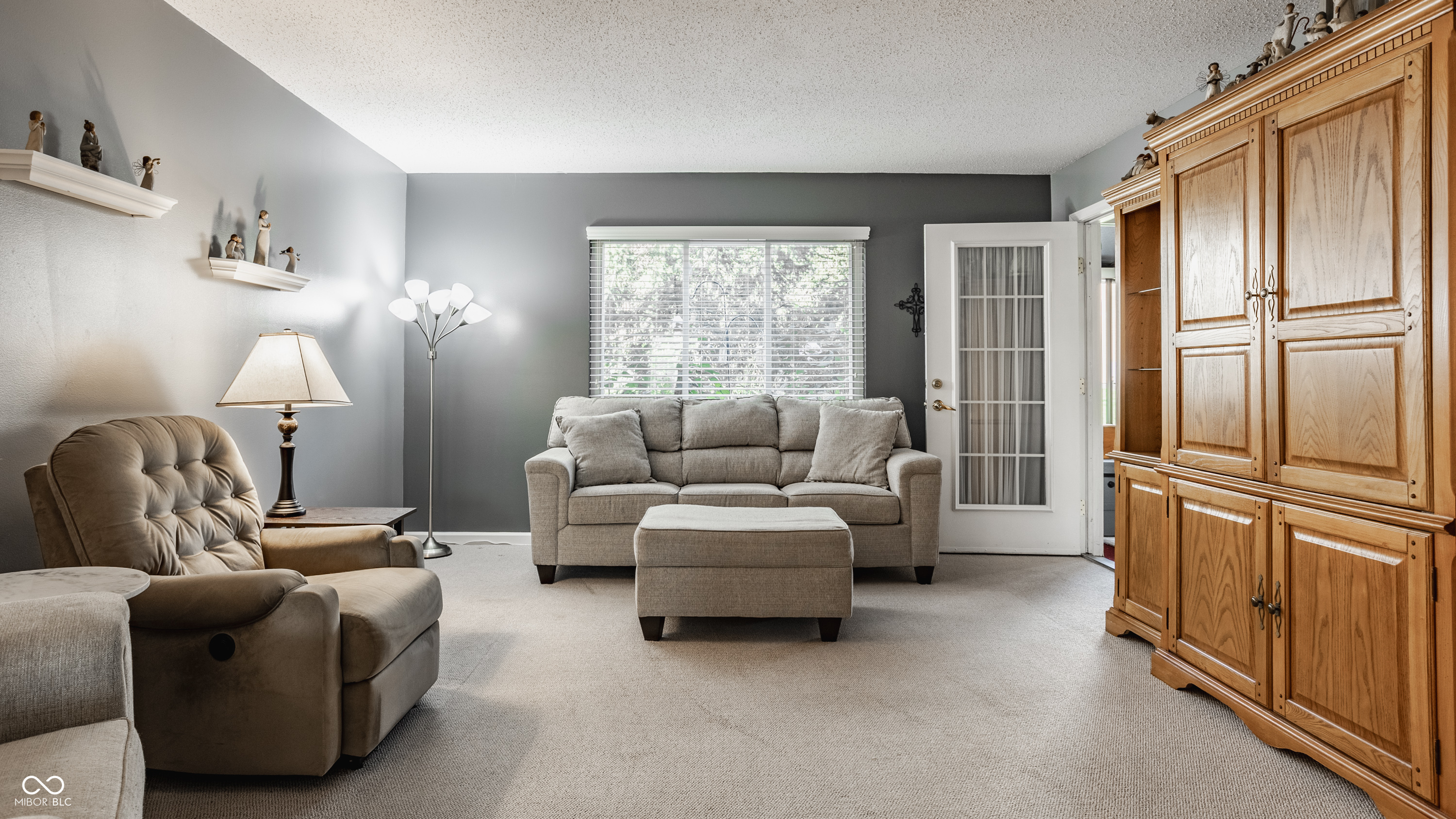 584 E Hunters Drive Unit: B