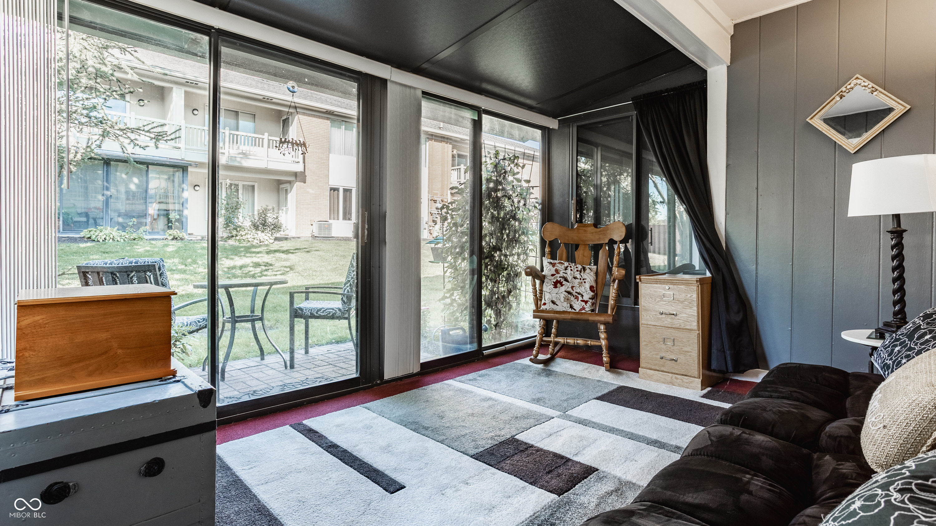 584 E Hunters Drive Unit: B