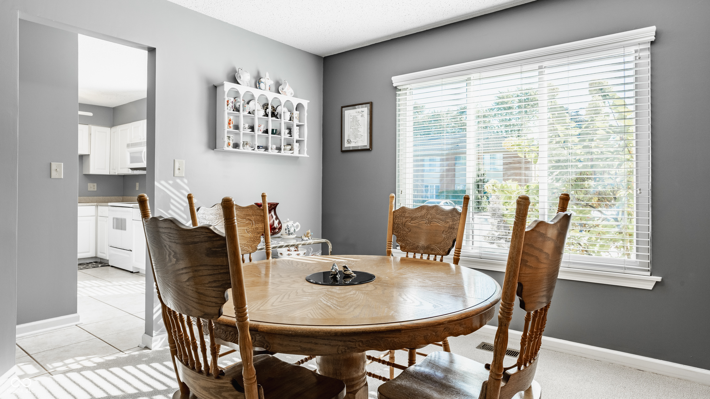 584 E Hunters Drive Unit: B