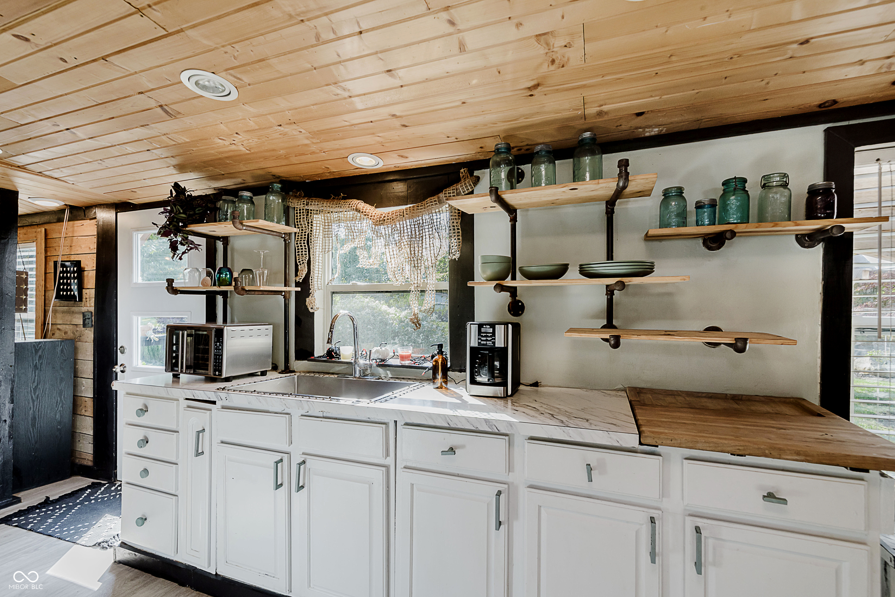 119 S Alfonte Street