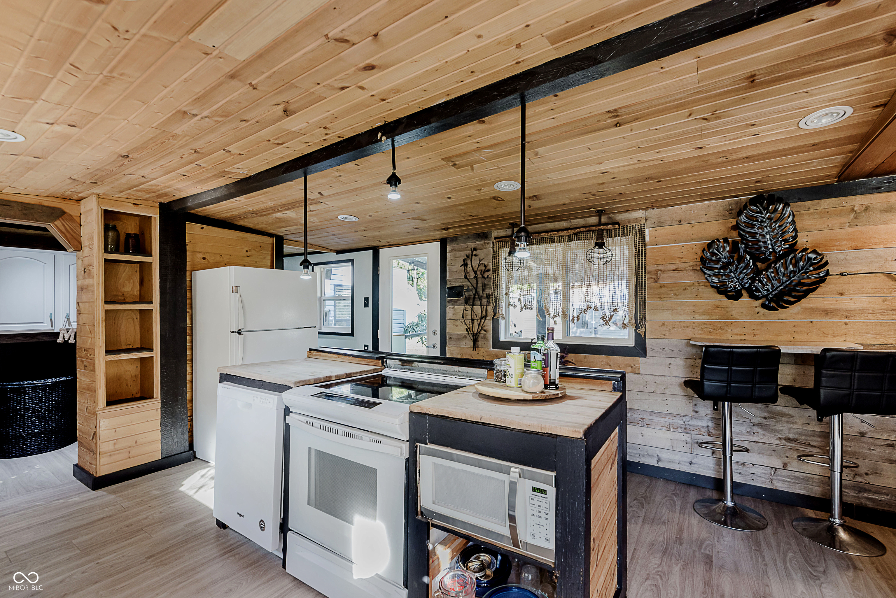 119 S Alfonte Street